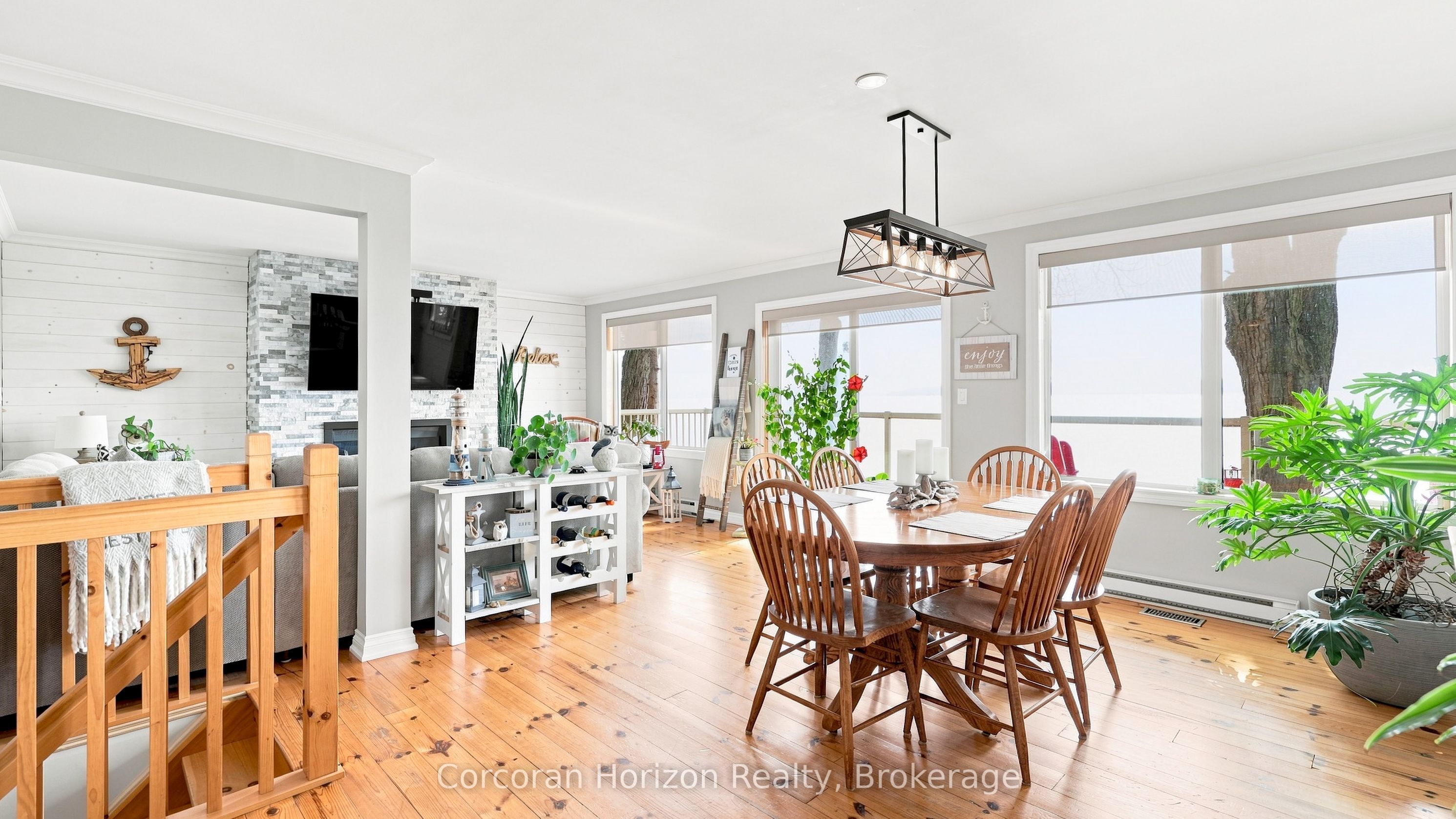 380 Robins Point Road Property Photo 18