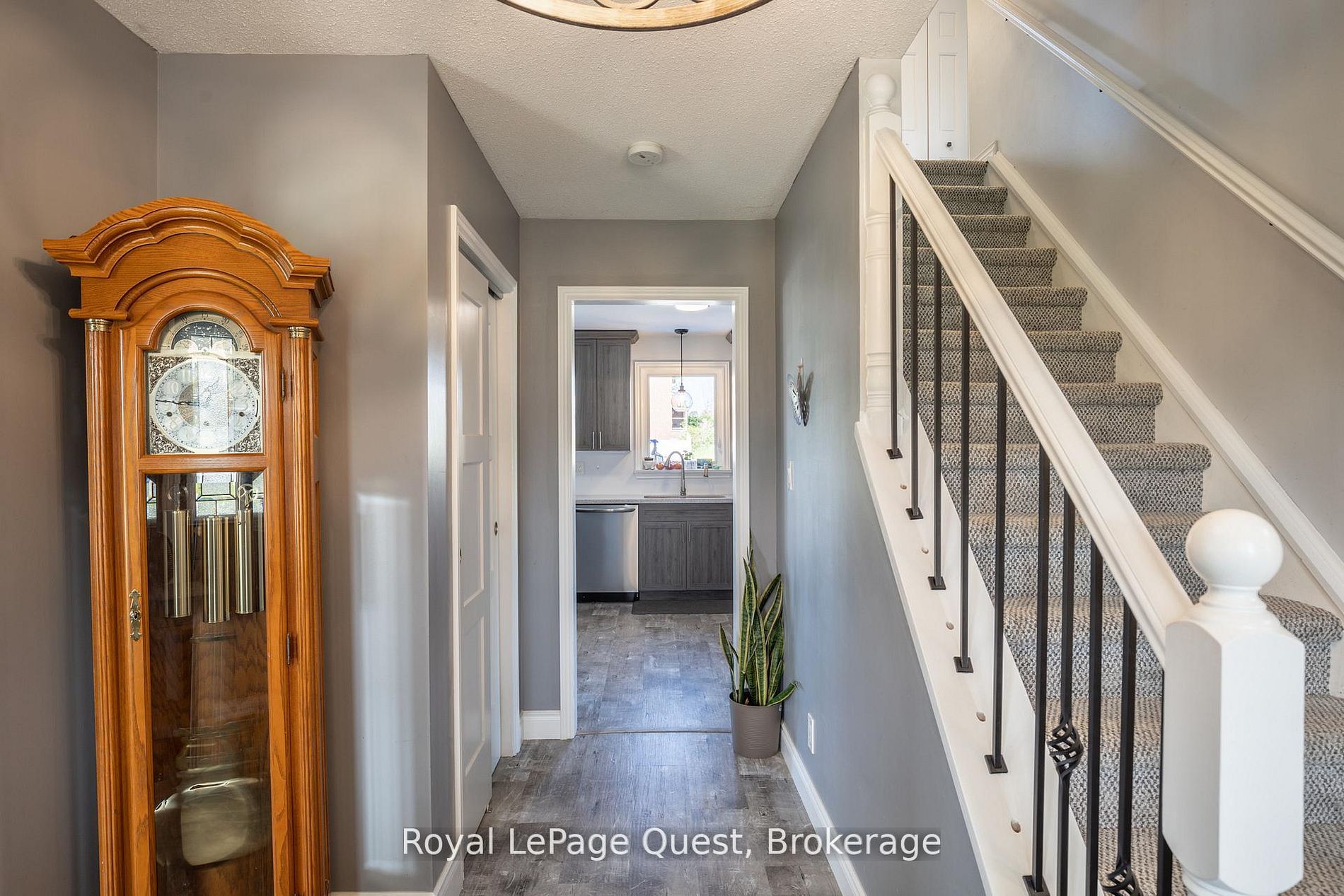 2070 Hawley Road Property Photo 5