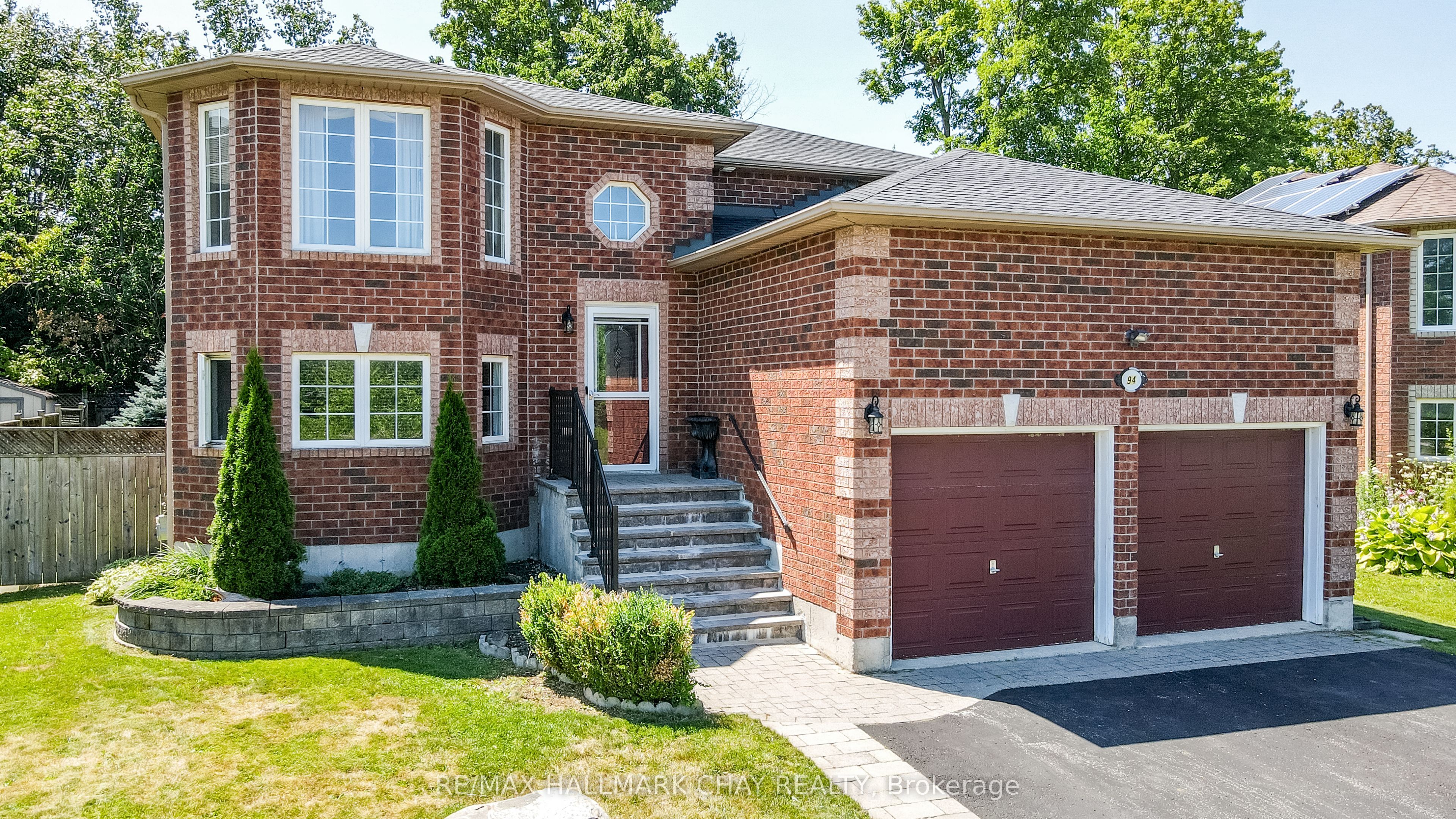 94 Sandringham Drive Property Photo 4