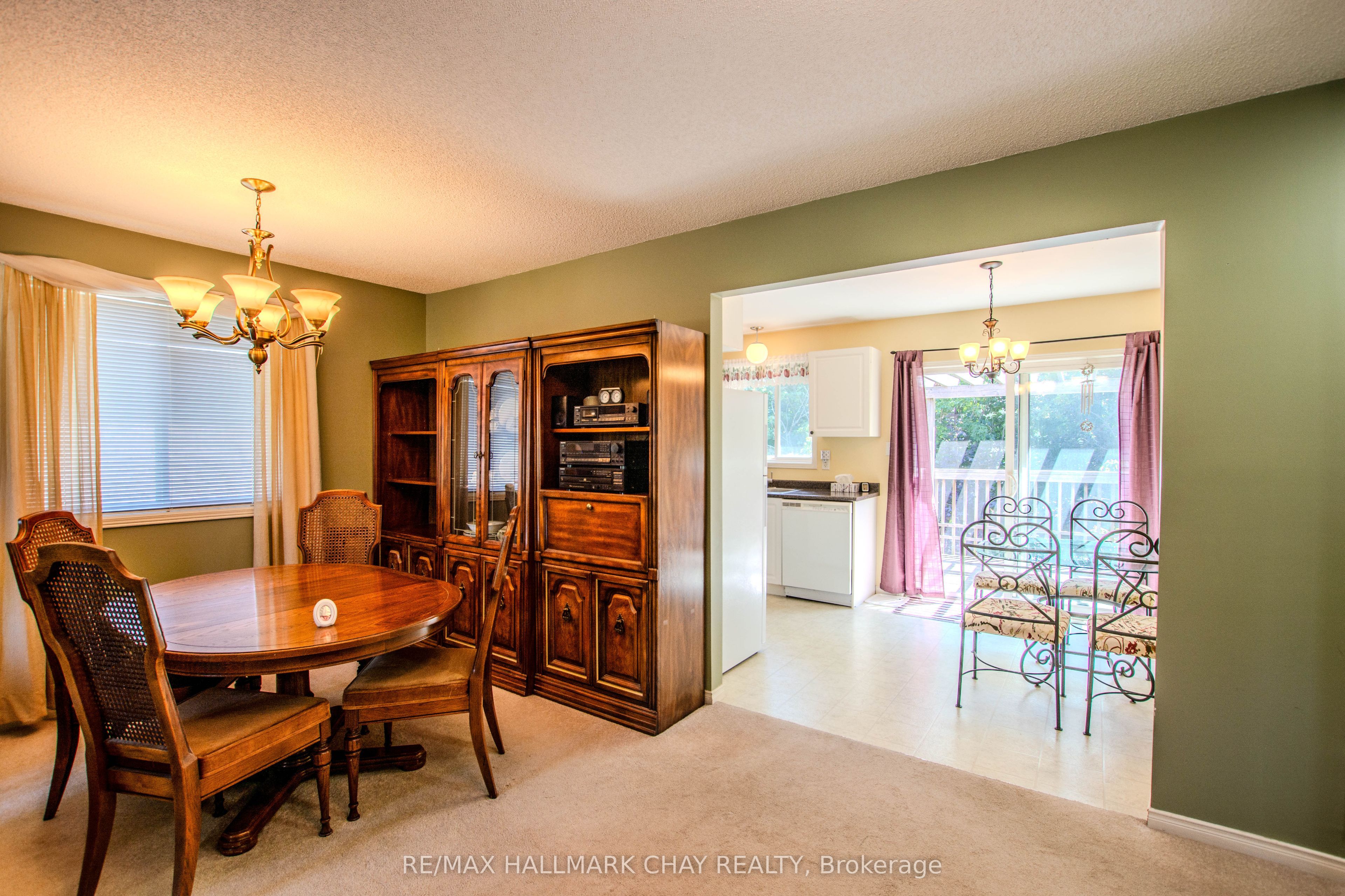 94 Sandringham Drive Property Photo 7