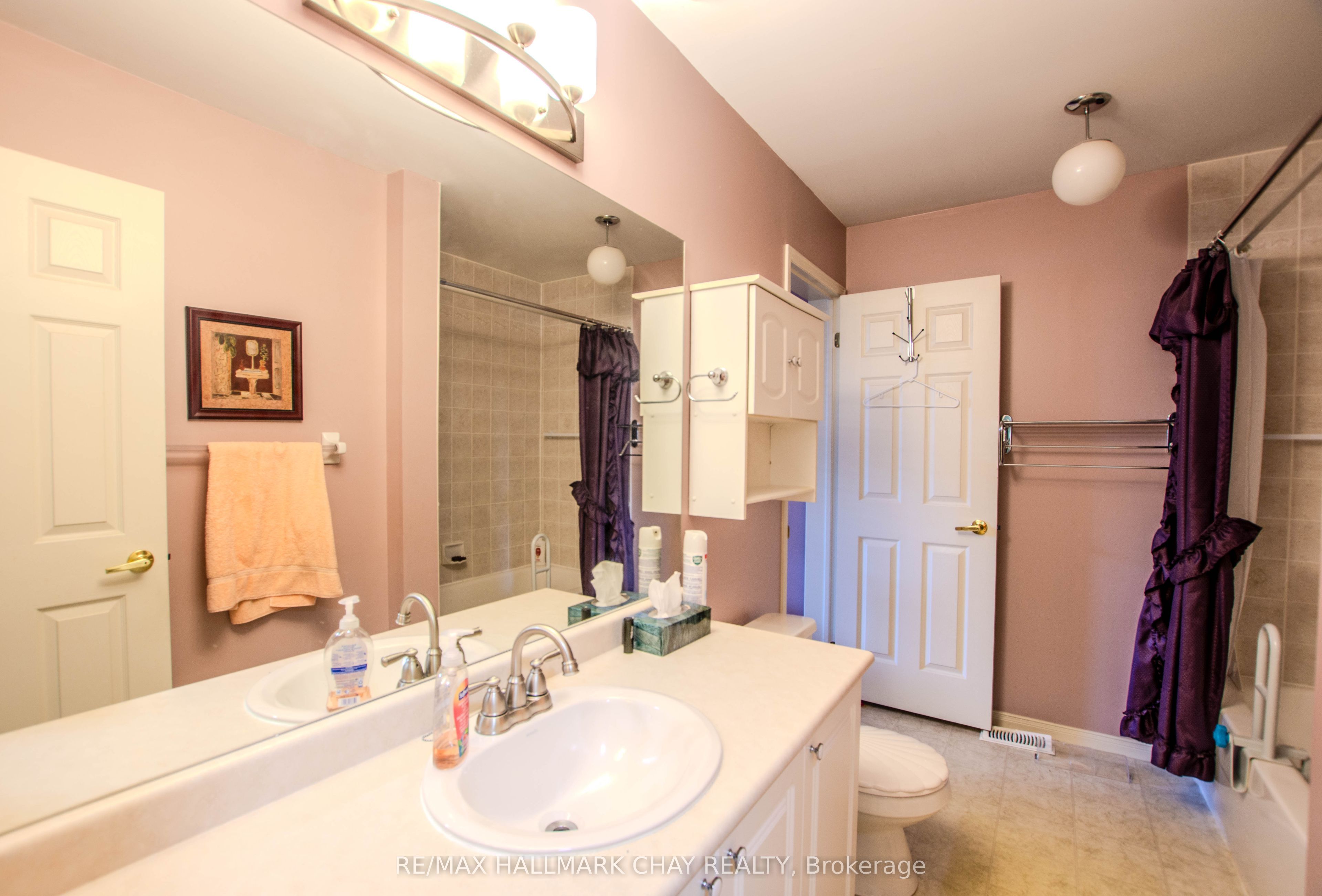 94 Sandringham Drive Property Photo 15