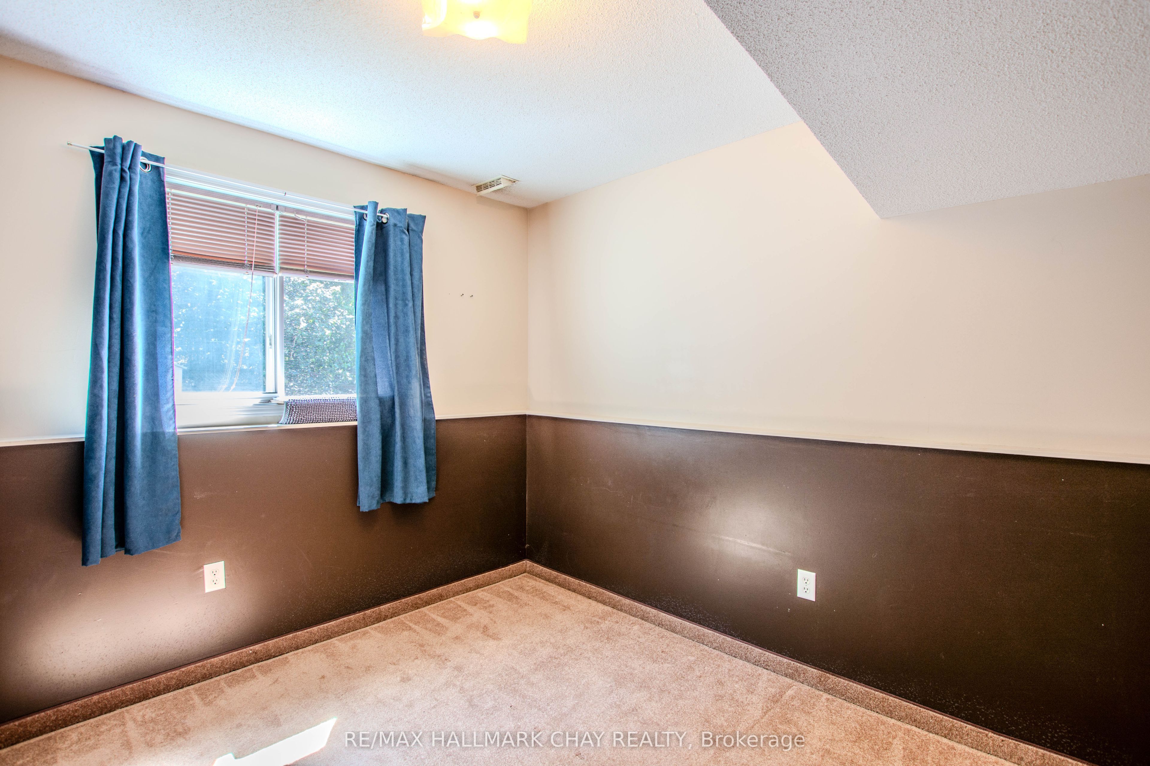 94 Sandringham Drive Property Photo 30