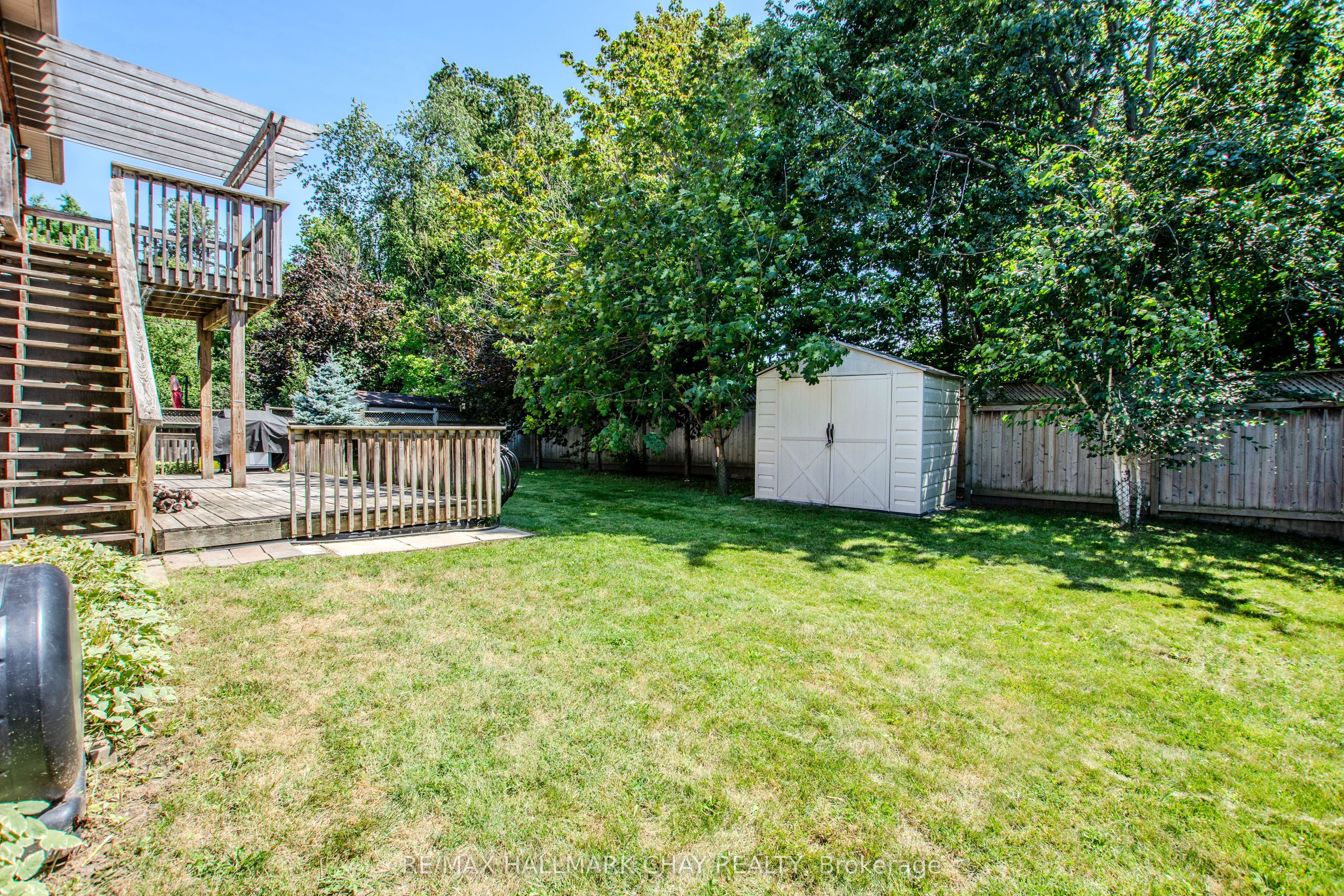 94 Sandringham Drive Property Photo 35