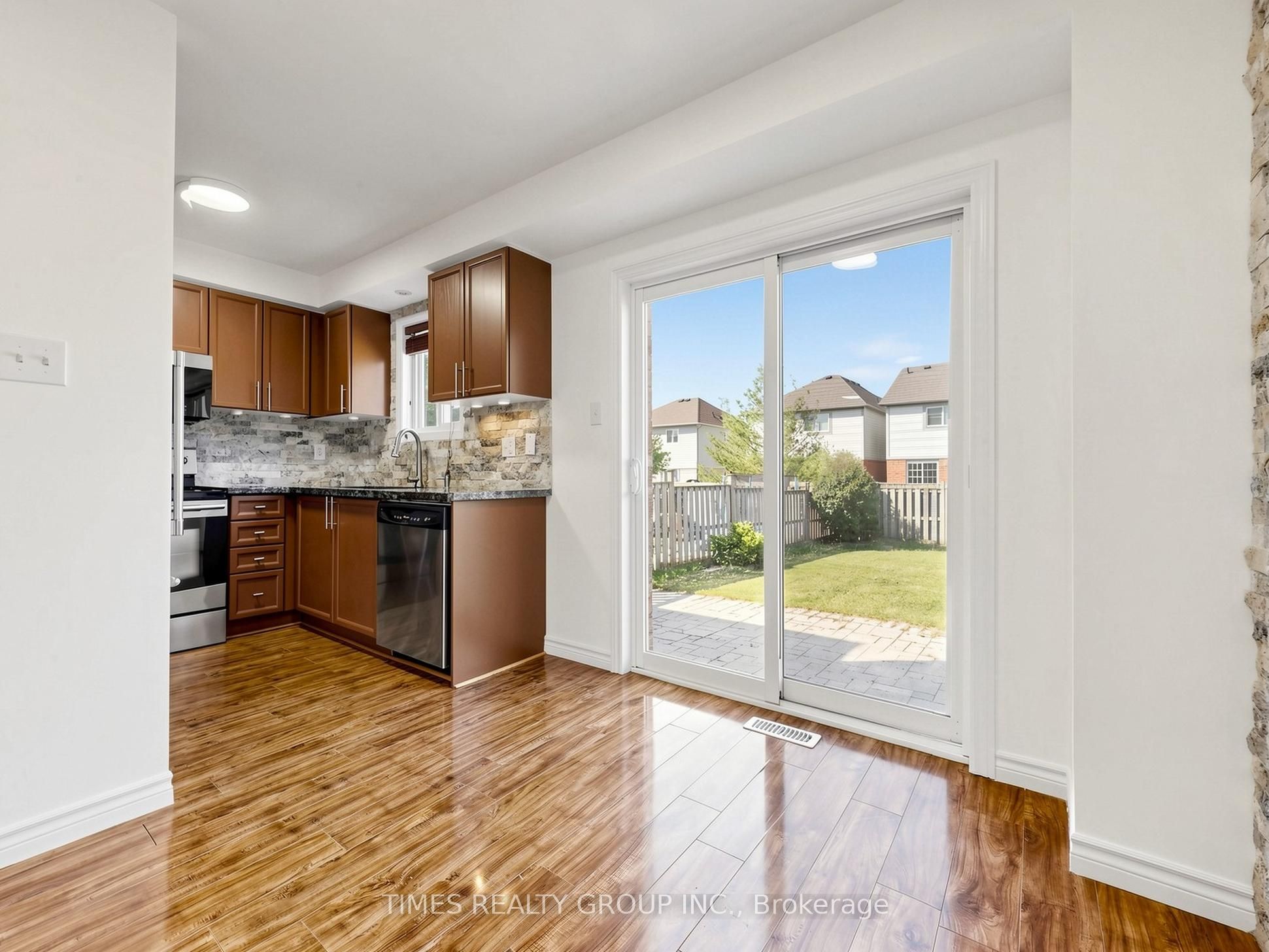 46 Ridwell Street Property Photo 8