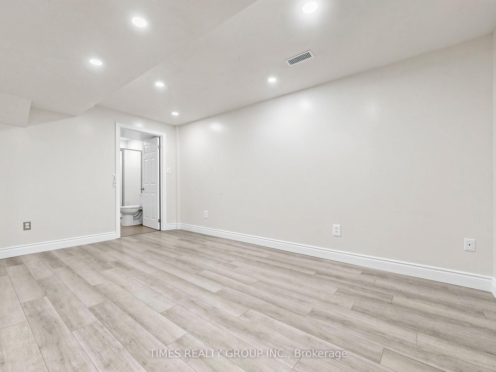 46 Ridwell Street Property Photo 23