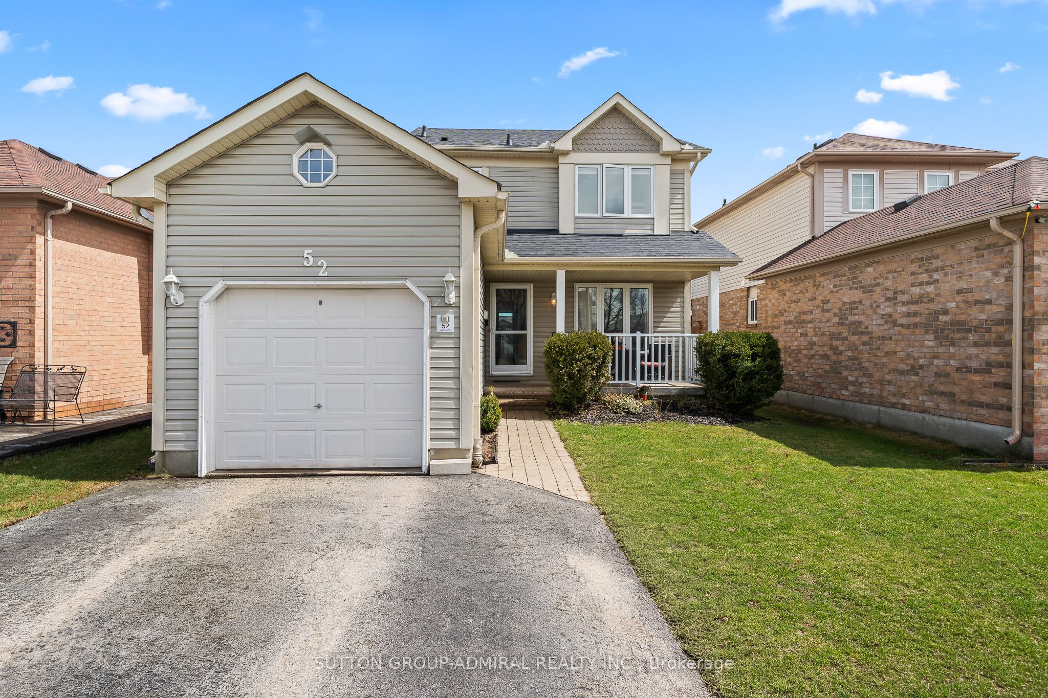 52 Moir Crescent Property Photo 1
