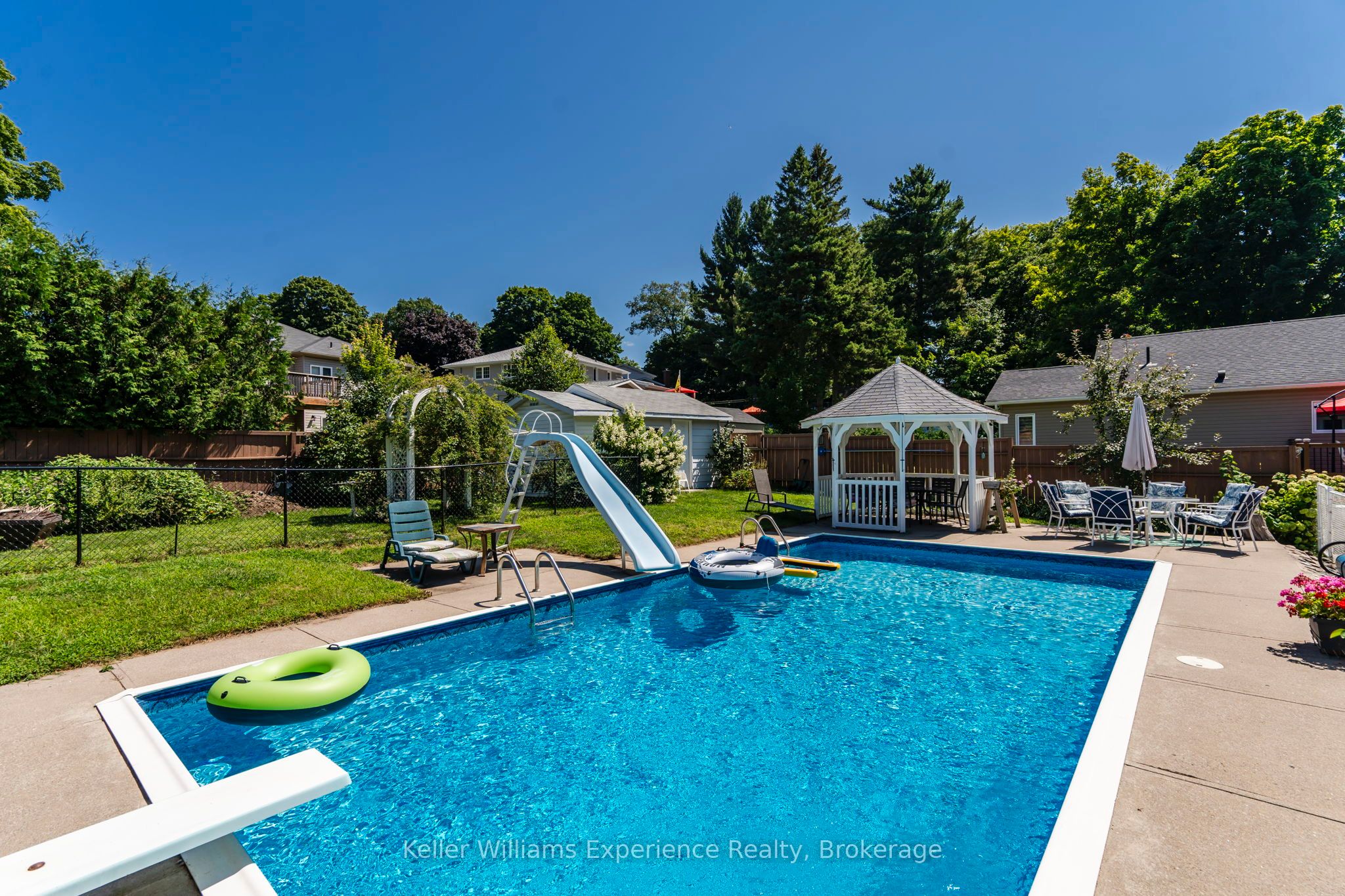 63 Lorne Avenue Property Photo 18