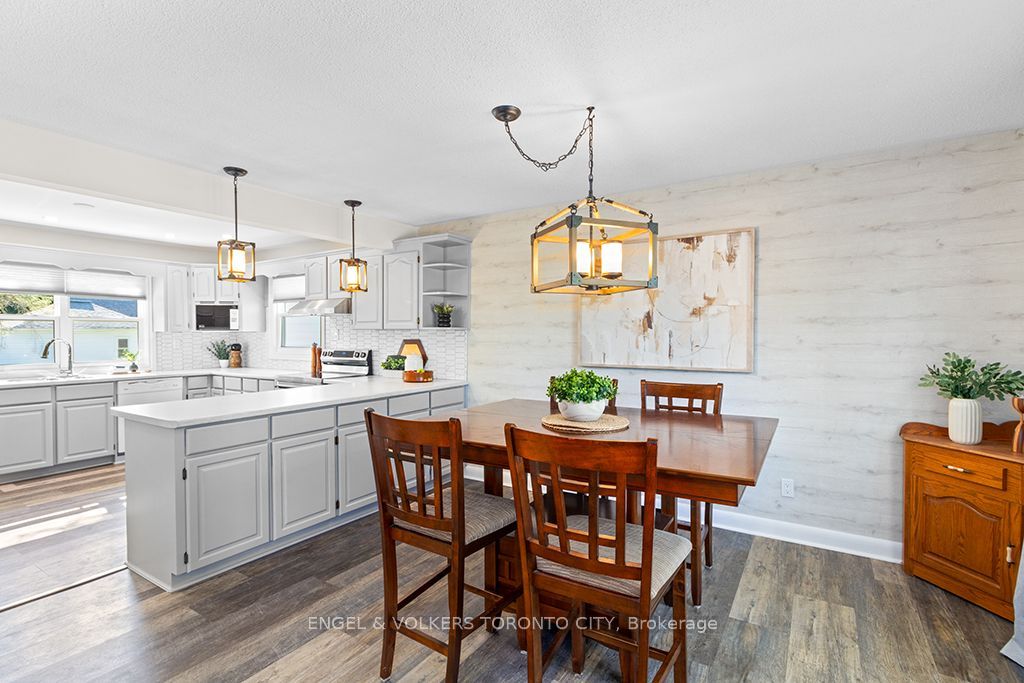 194 Library Street Property Photo 8