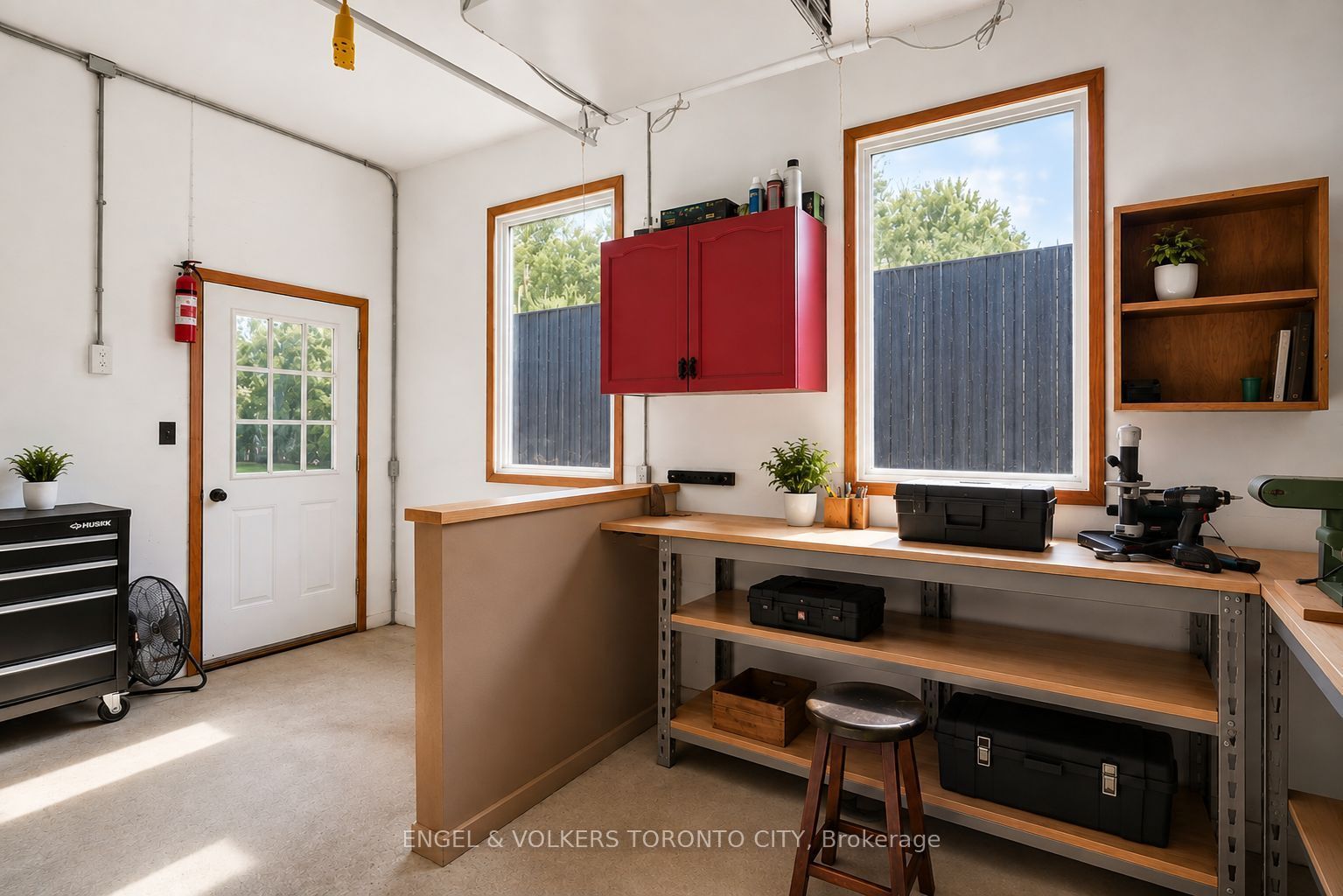 194 Library Street Property Photo 20