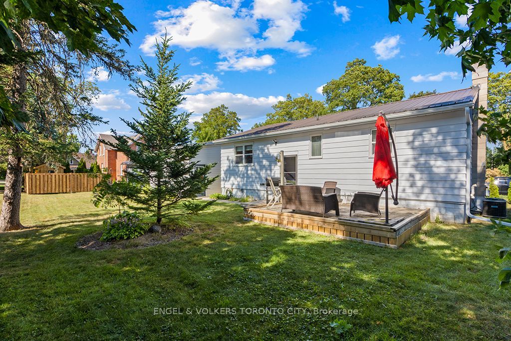 194 Library Street Property Photo 25