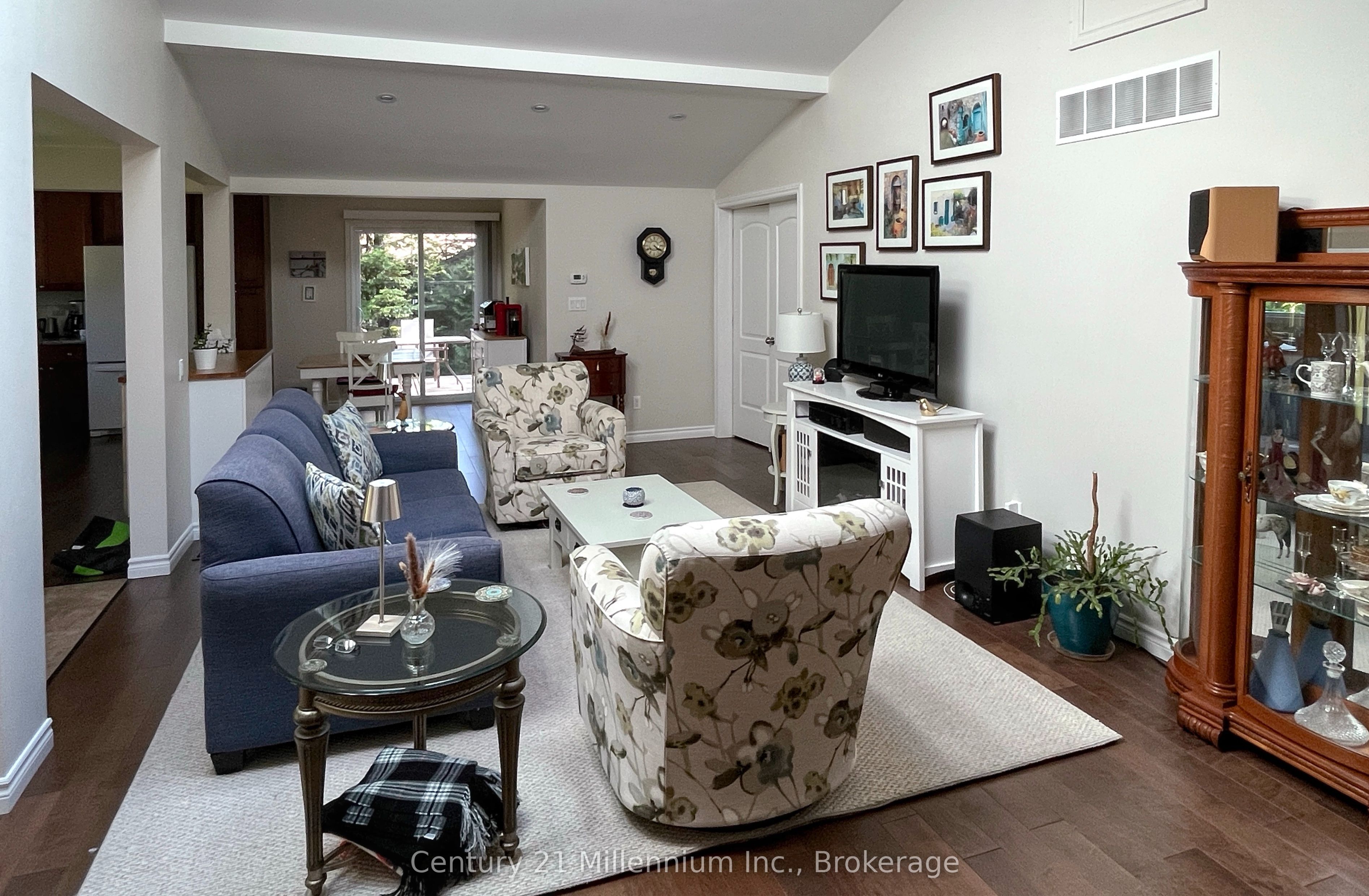 58 Cedarlane Drive Property Photo 8