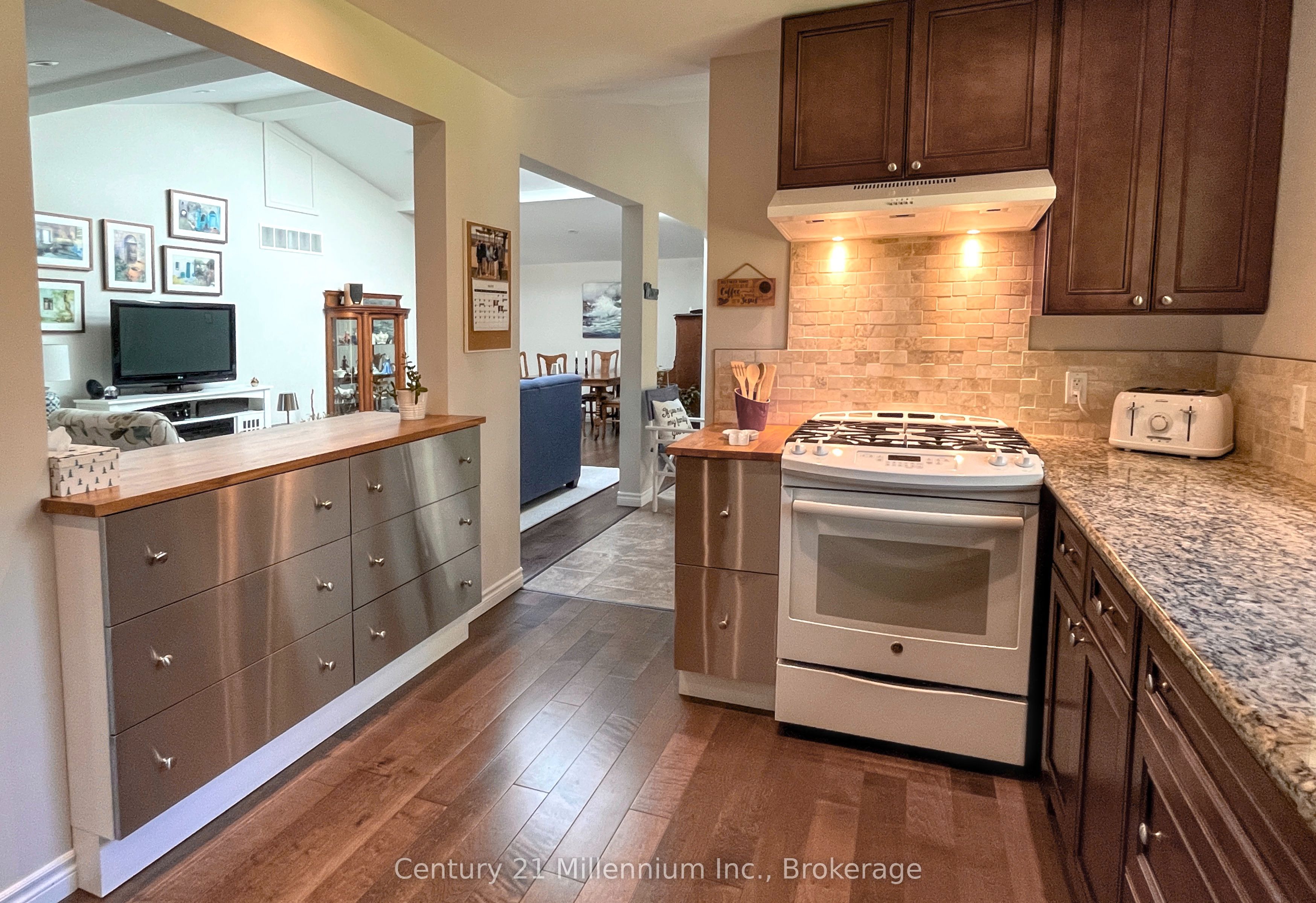 58 Cedarlane Drive Property Photo 15