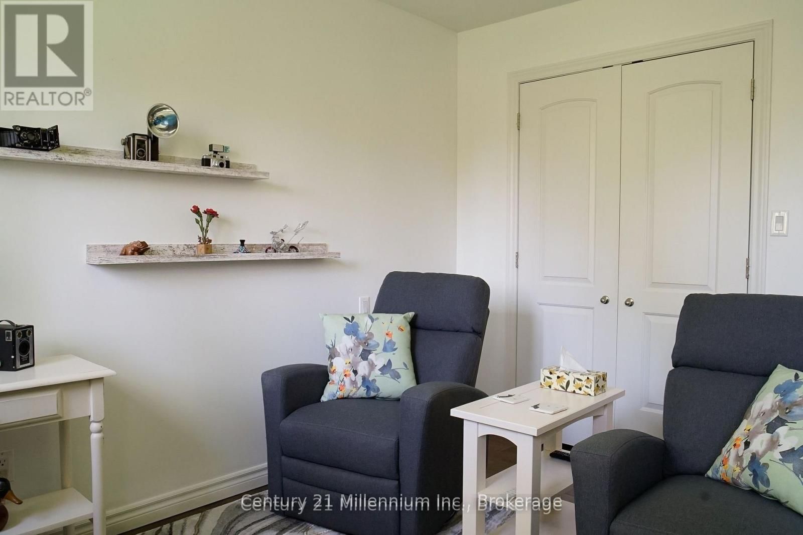 58 Cedarlane Drive Property Photo 32