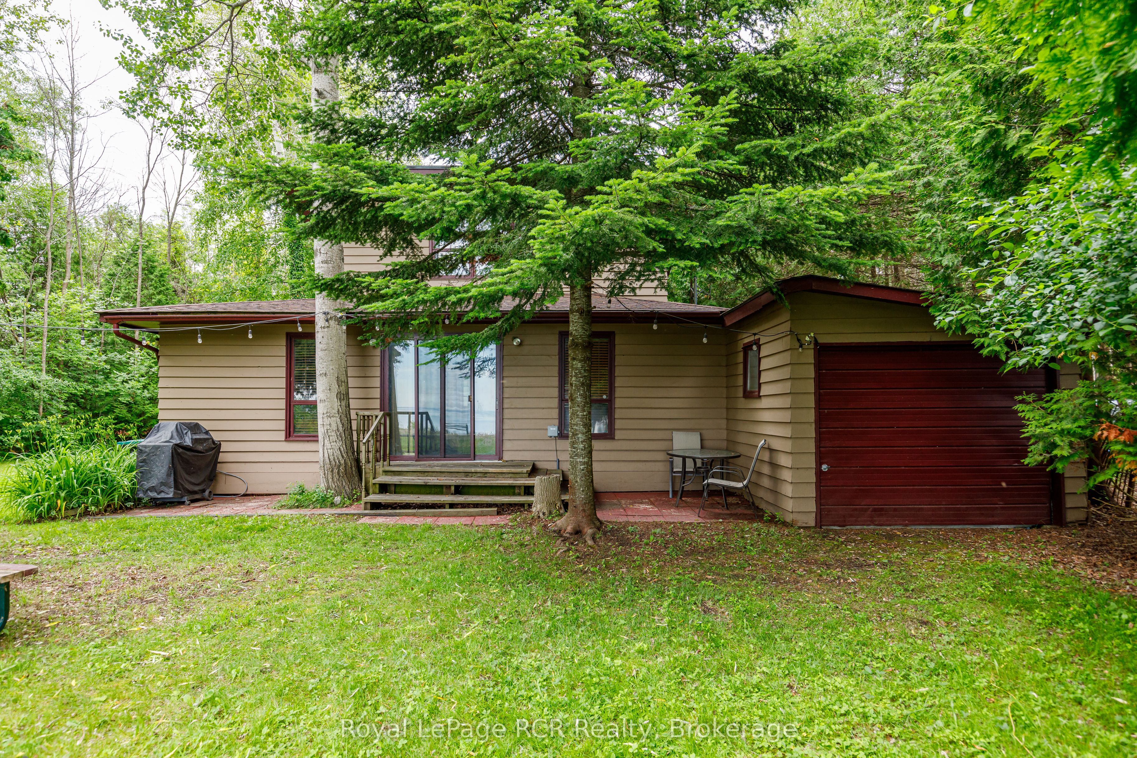35 Georgian Manor Drive Property Photo 26