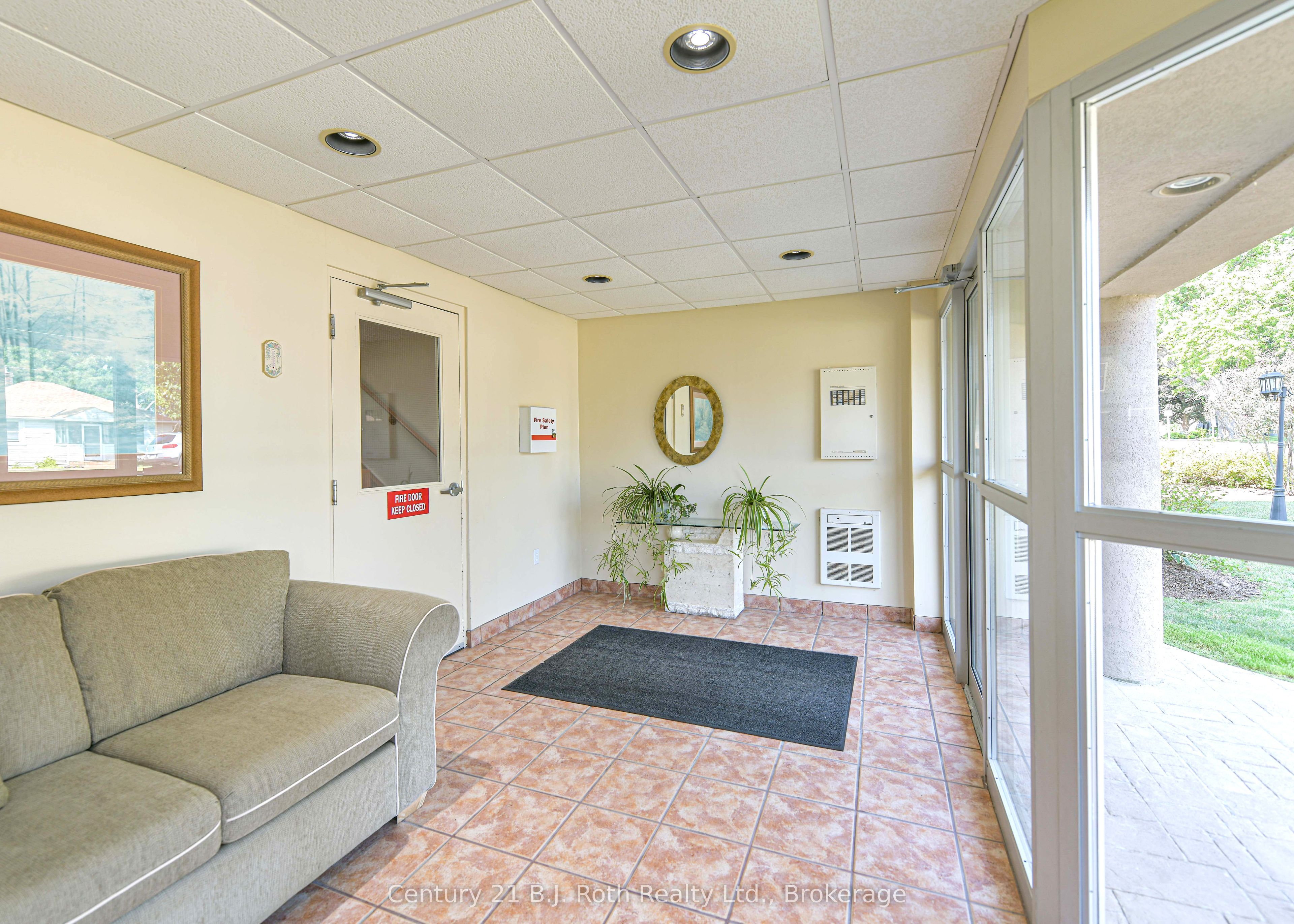 115 Bond Street Unit 201 Property Photo 6