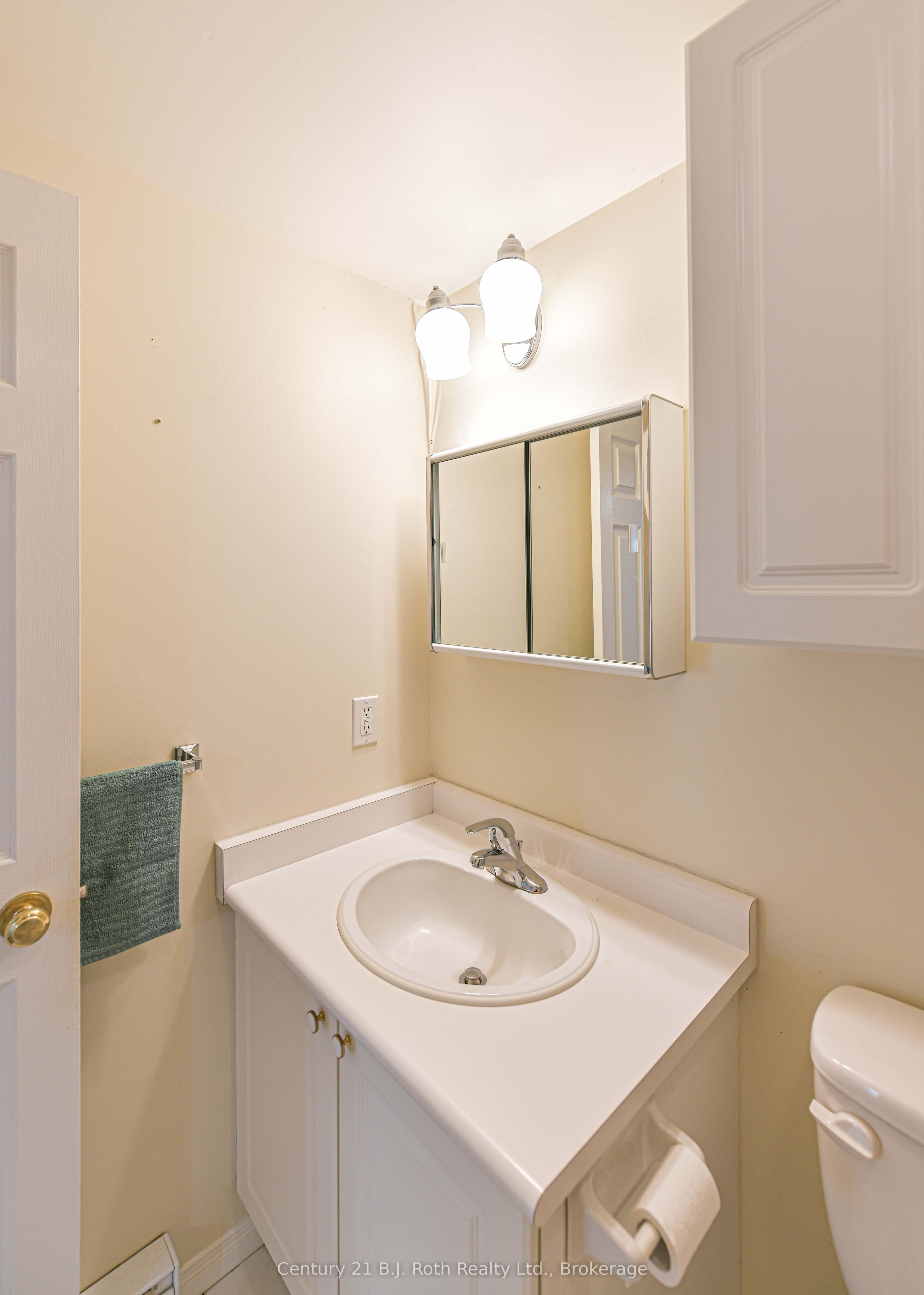 115 Bond Street Unit 201 Property Photo 19