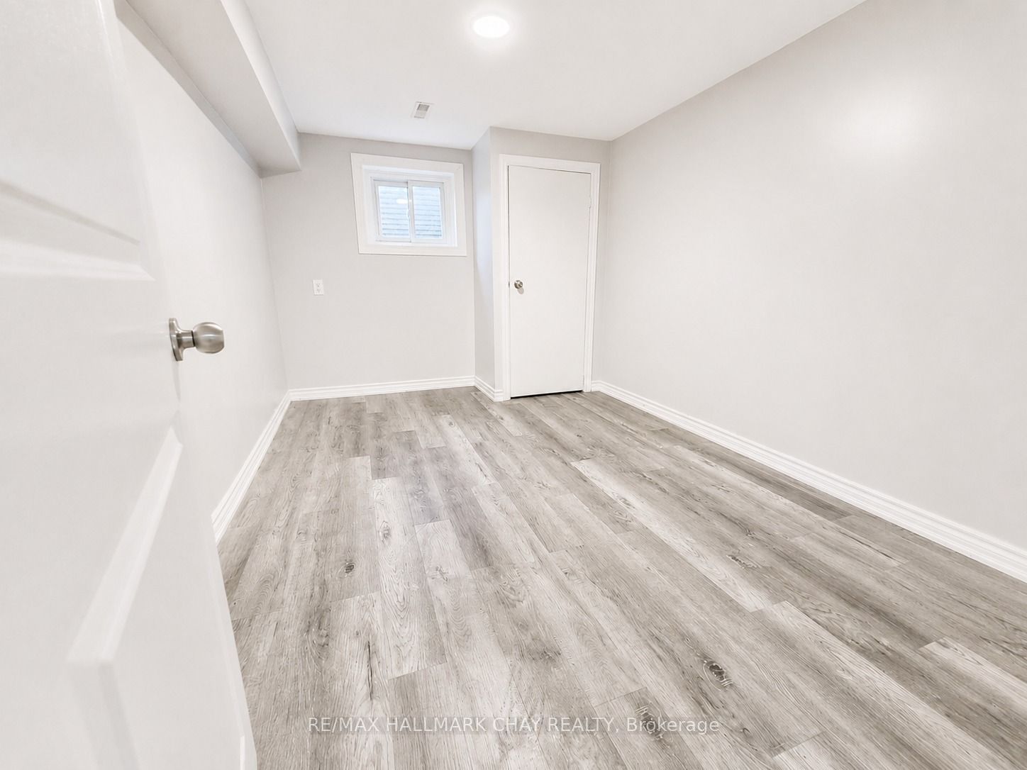 88 B Bernick Drive Lower Property Photo 8