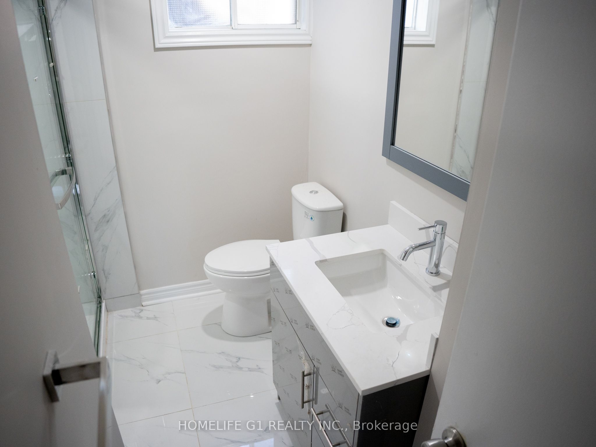 330 Grove Street E Property Photo 7