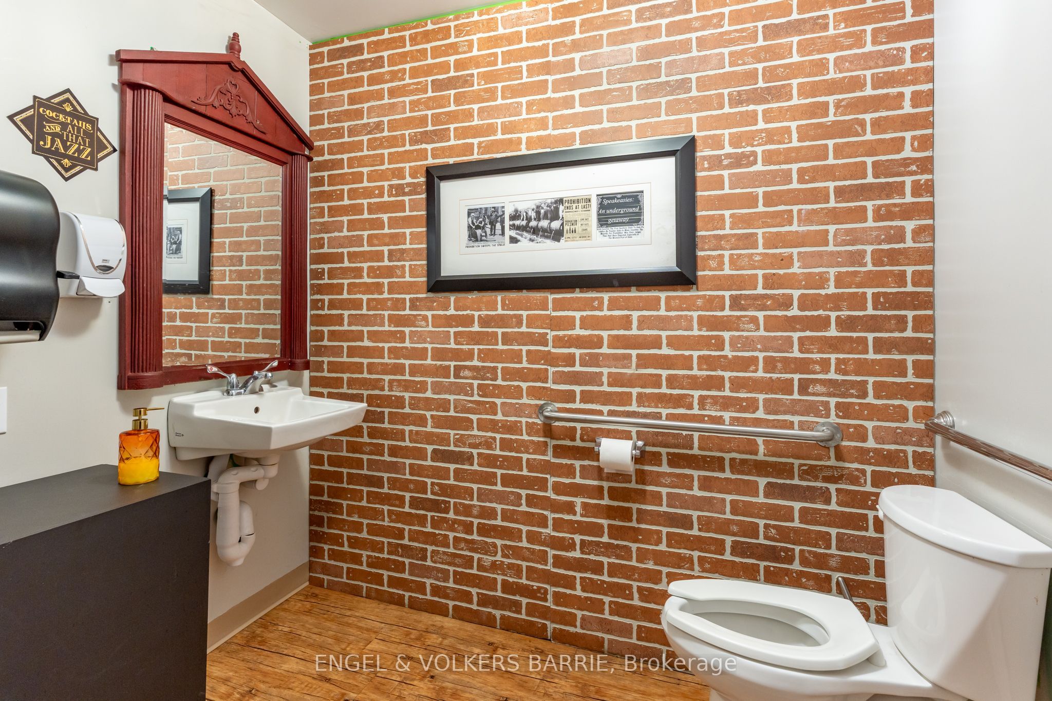 123 E Dunlop Street E Property Photo 27