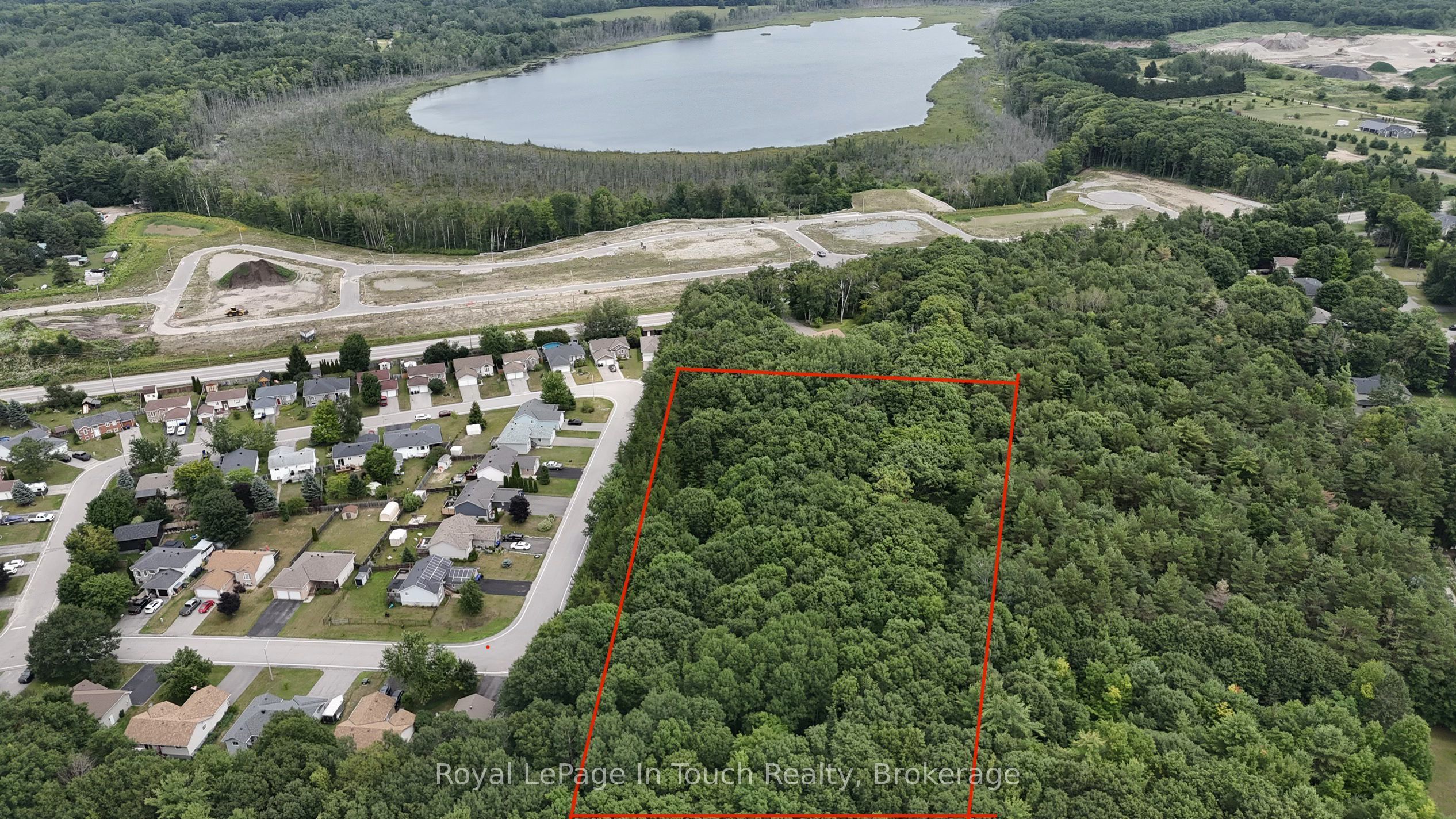 53 Mercer Crescent Property Photo 2