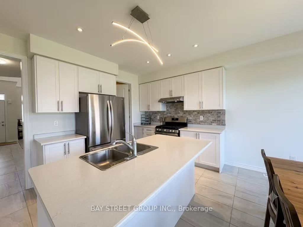 27 Samuel Crescent Property Photo 18