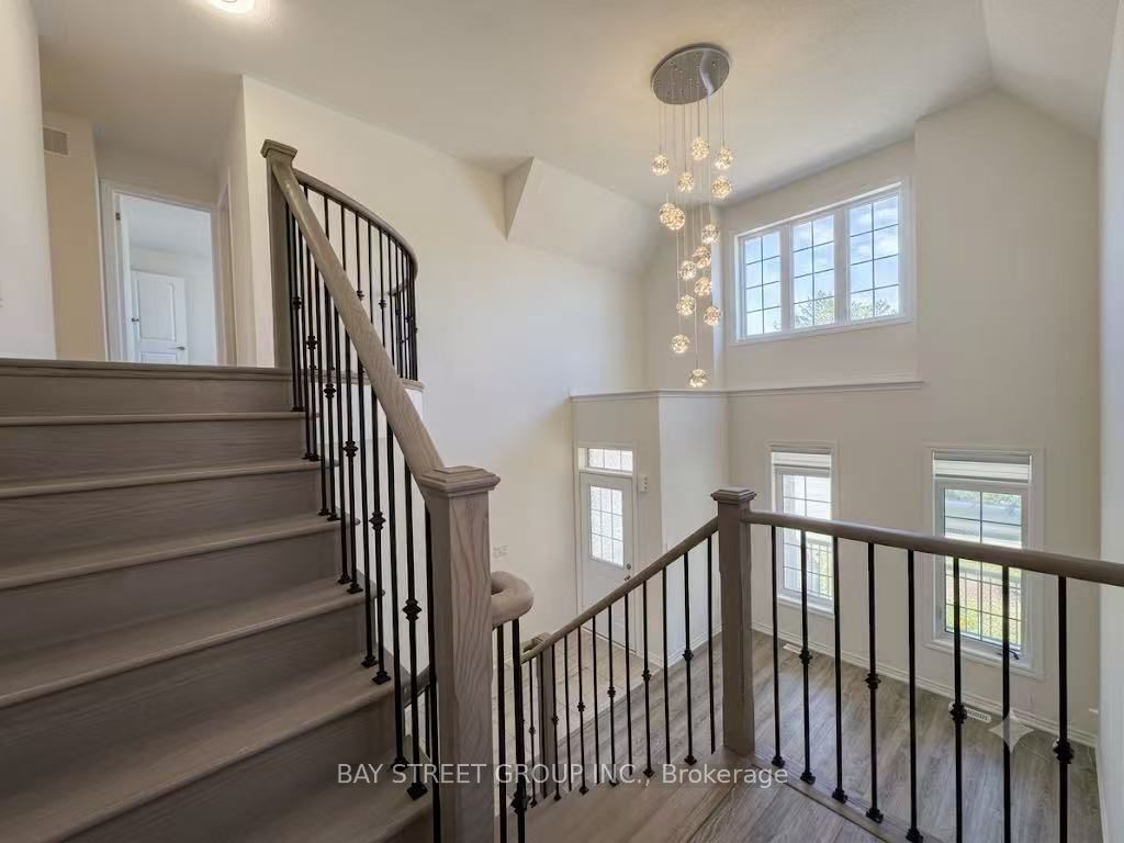 27 Samuel Crescent Property Photo 22