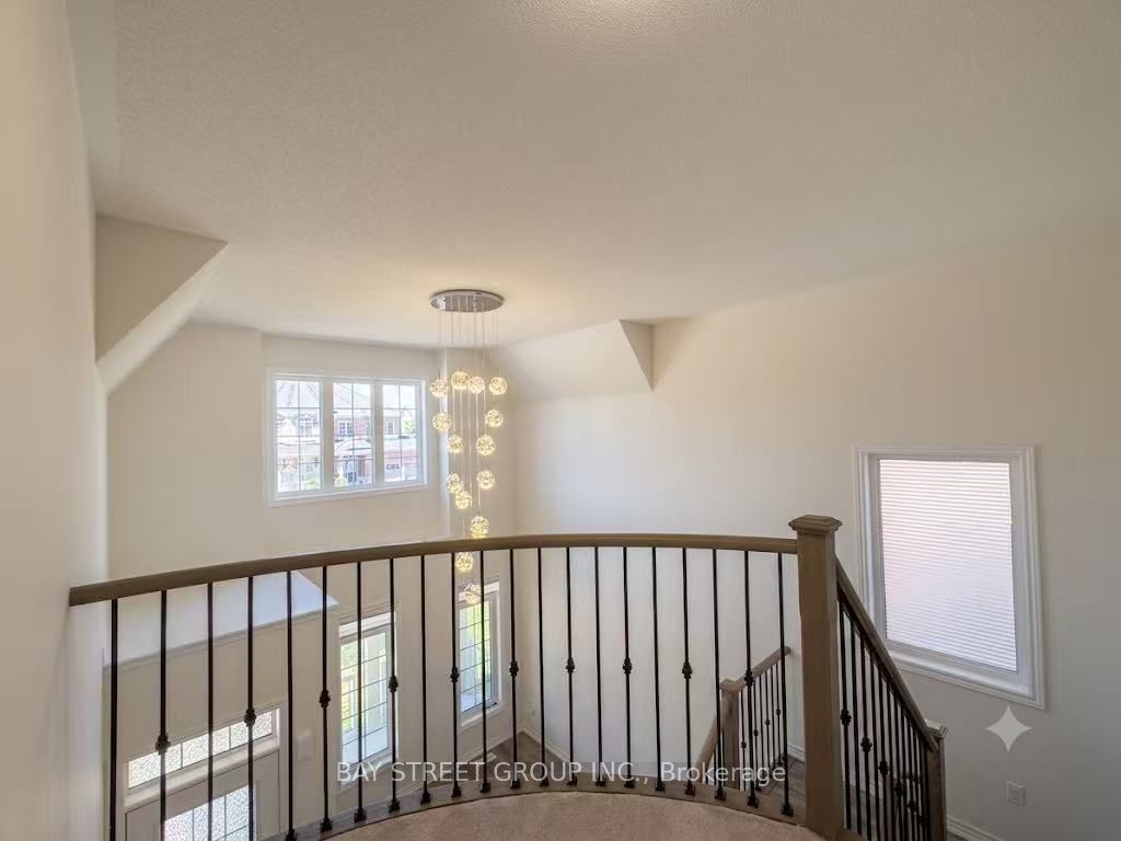 27 Samuel Crescent Property Photo 24
