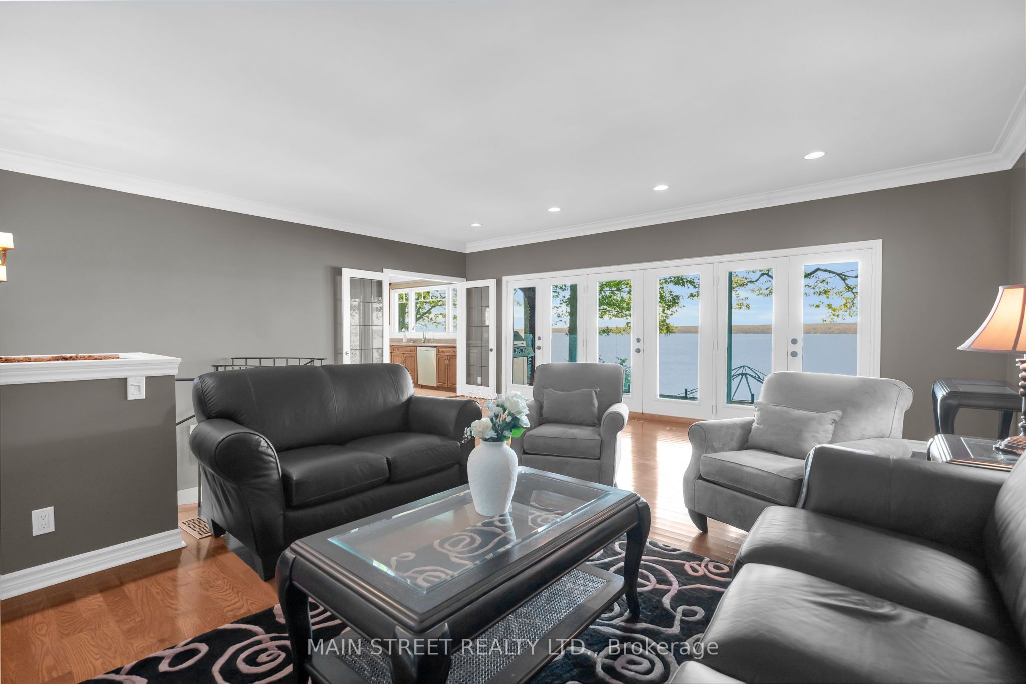 13 Georgina Drive S Property Photo 6