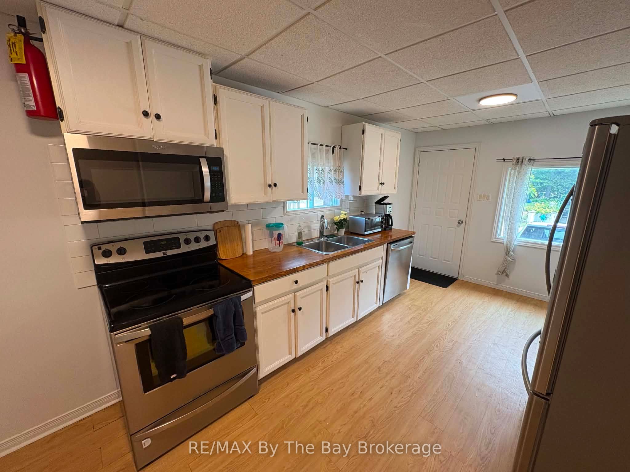 240 Shore Lane Property Photo 4