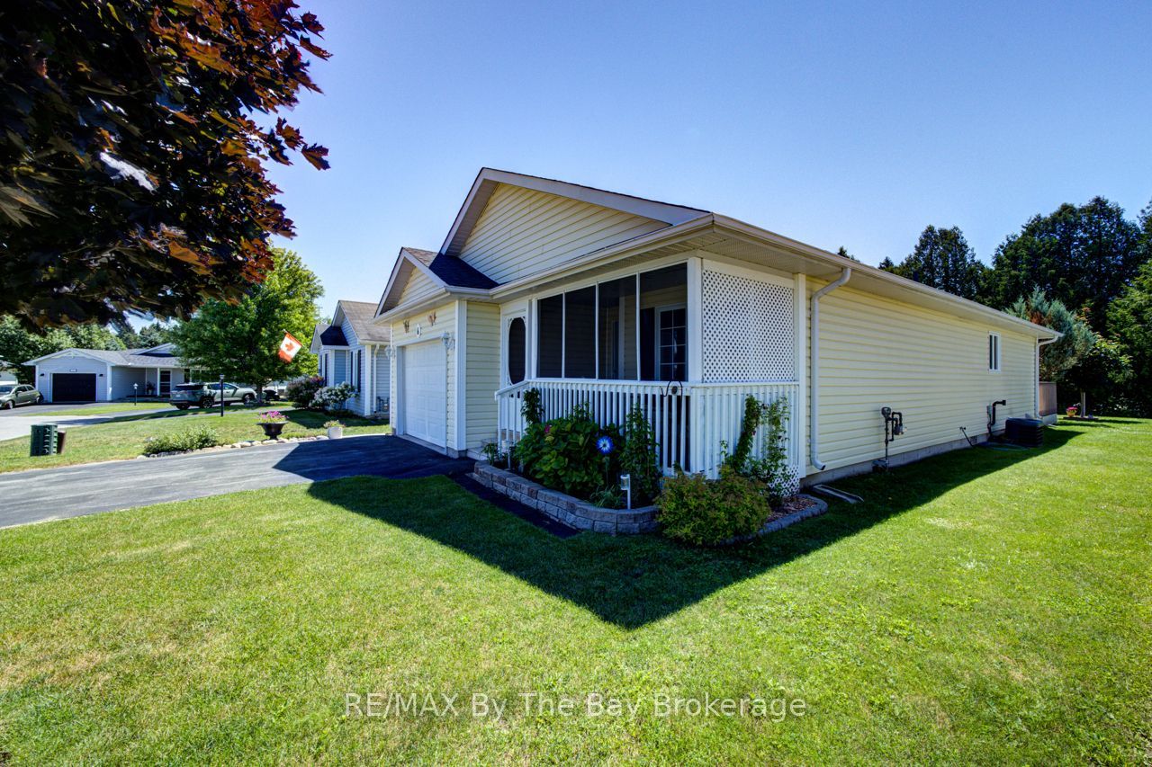 6 Illinois Crescent Property Photo 4