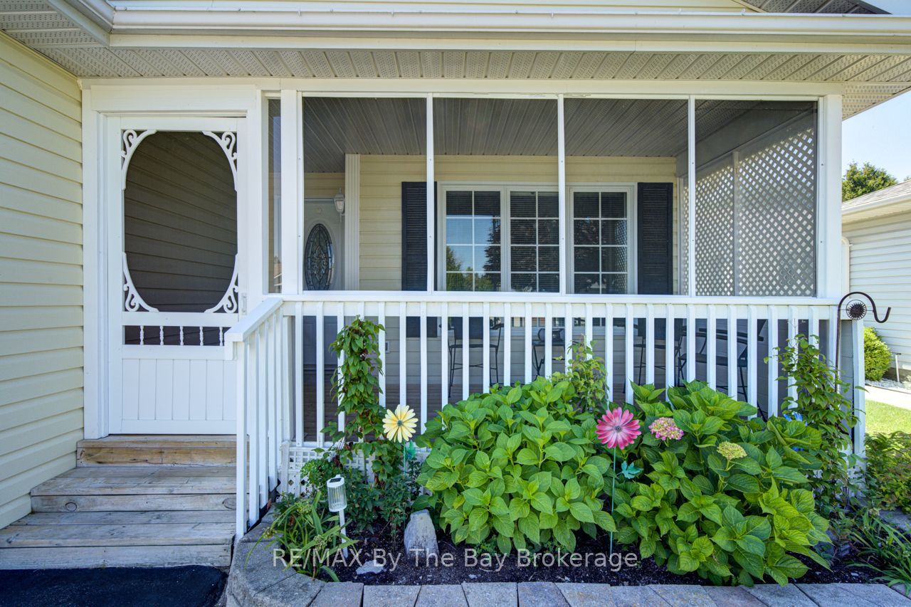 6 Illinois Crescent Property Photo 5