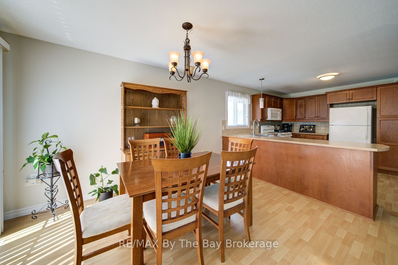 6 Illinois Crescent Property Photo 15