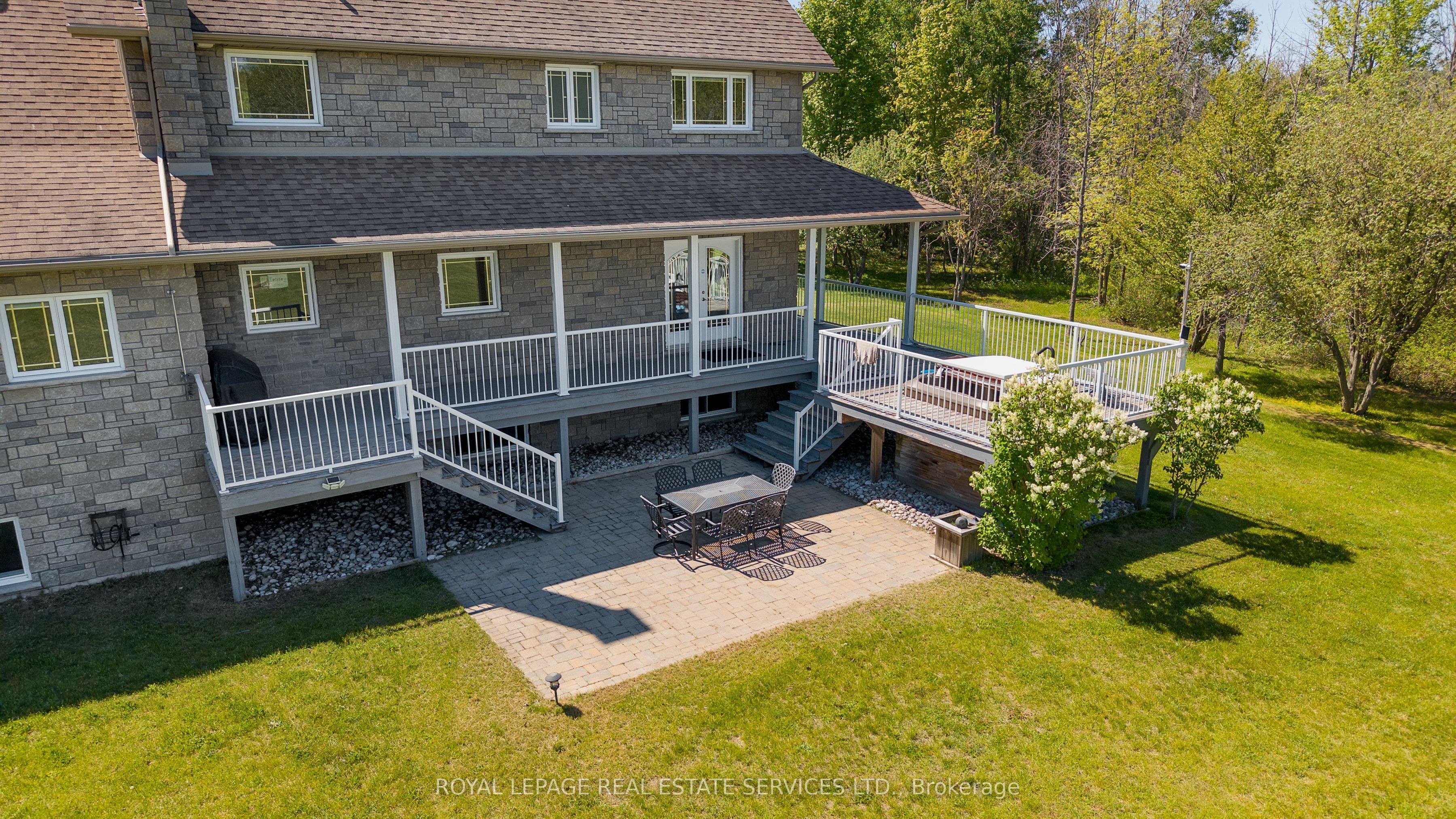 960 Lawson Road Property Photo 14