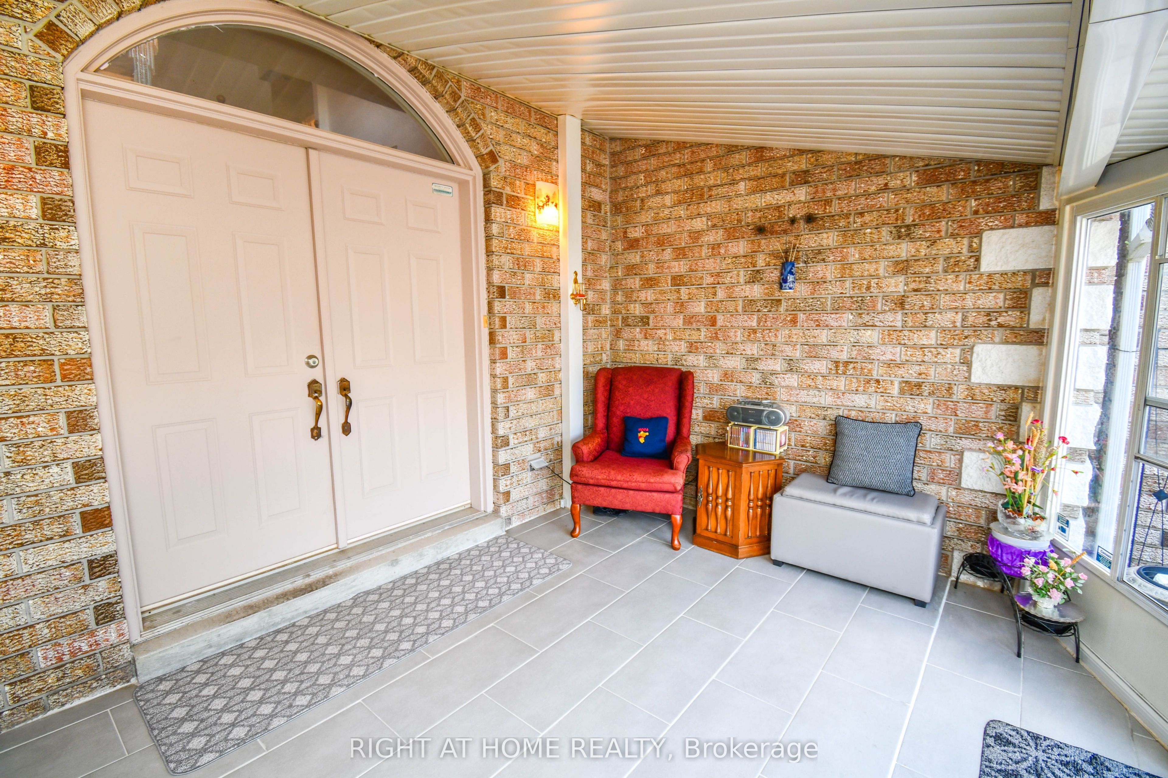 11 Thackeray Crescent Property Photo 15