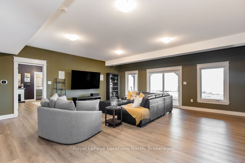 5385 8 Line N Property Photo 32