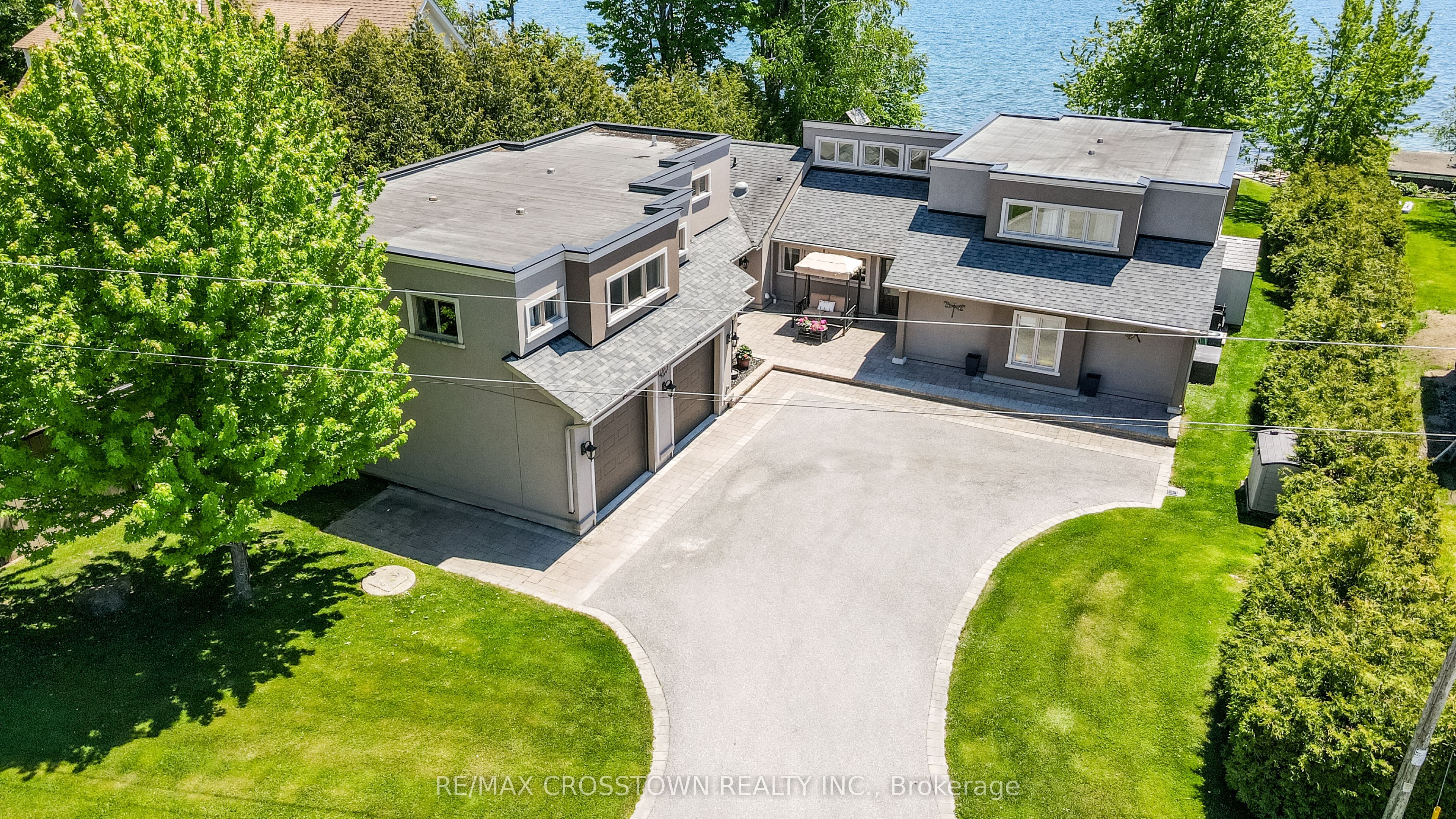 183 Lakeshore Road W Property Photo 43