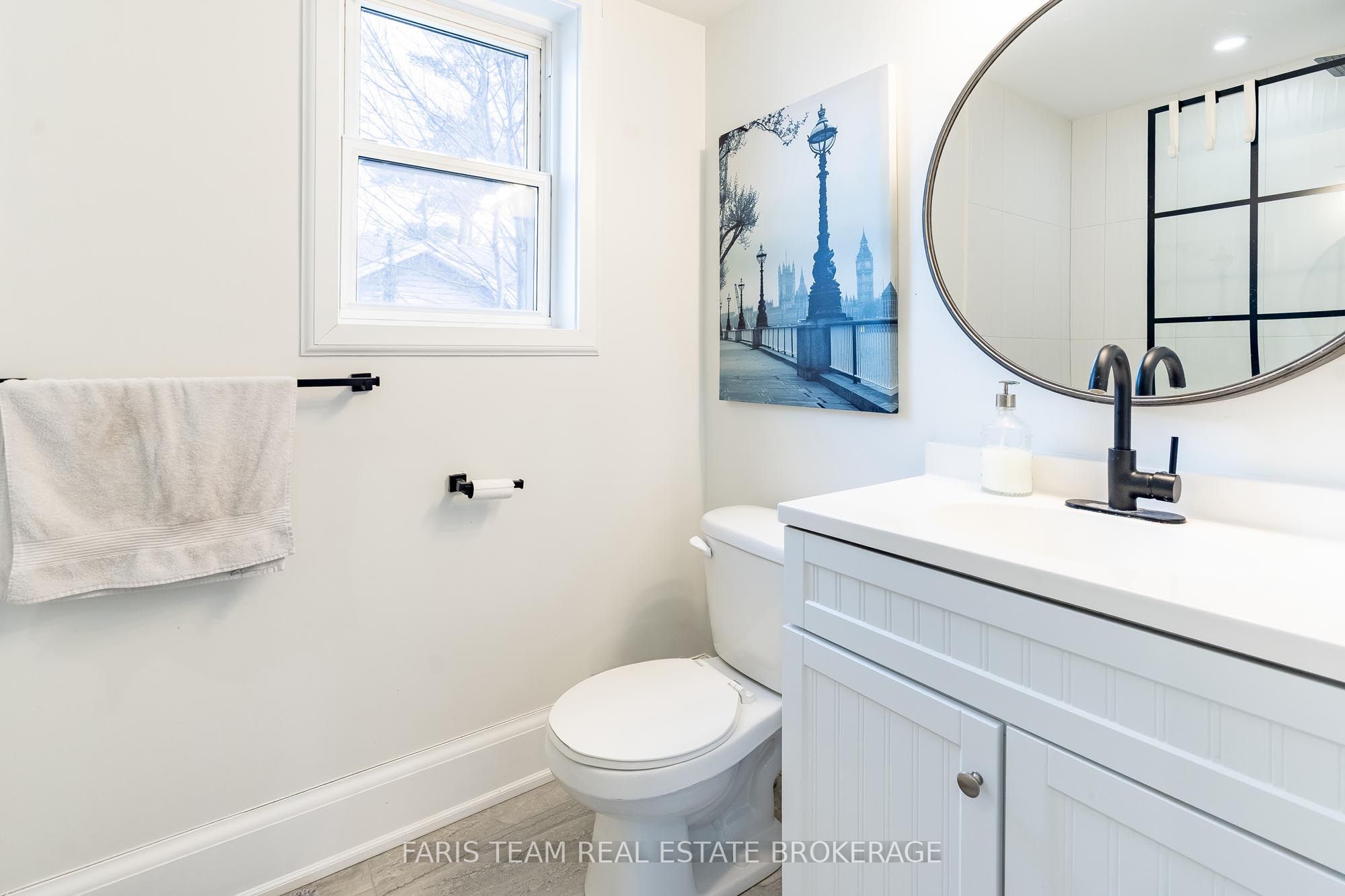 60 River Avenue Crescent Property Photo 13