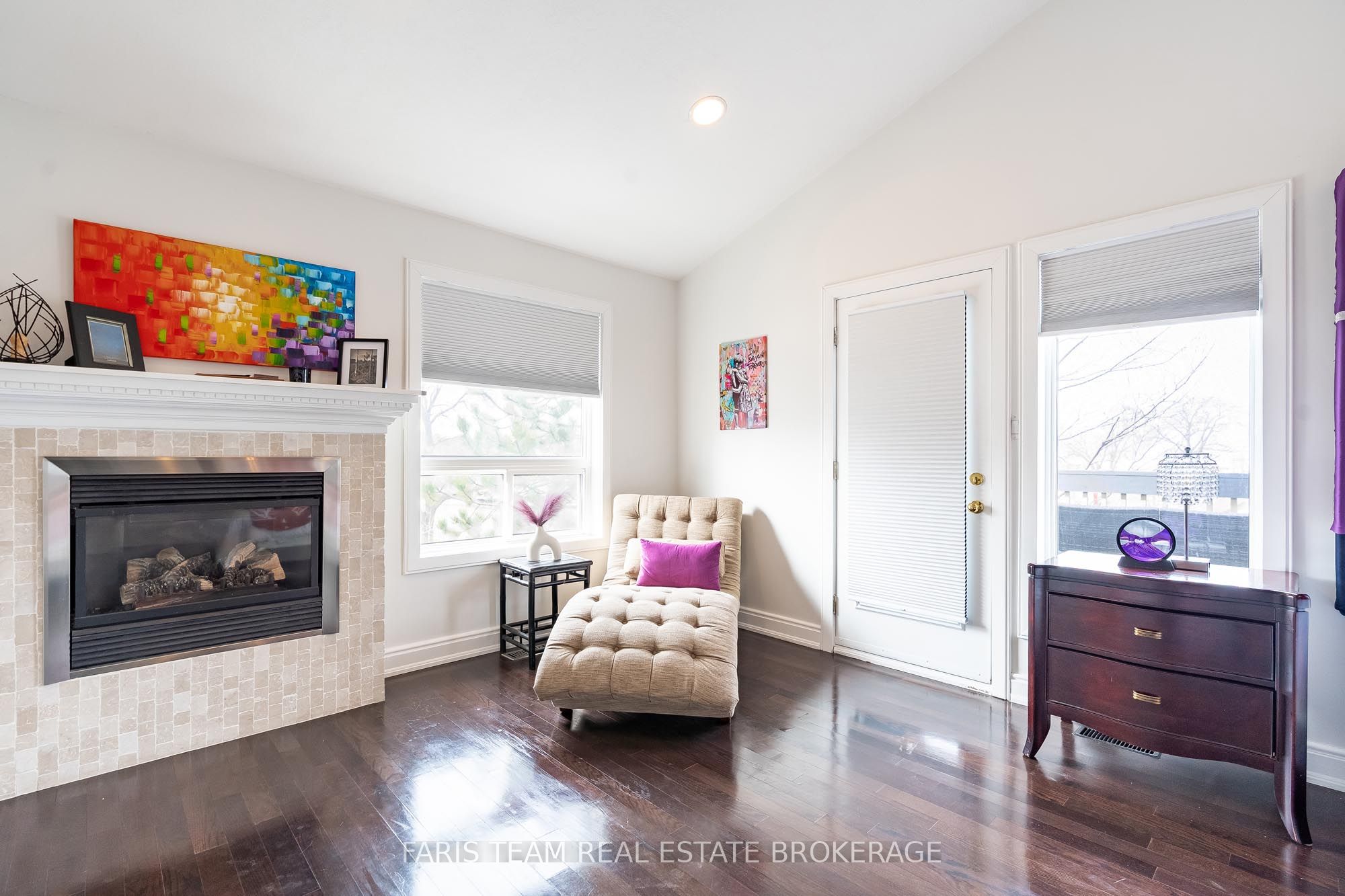 60 River Avenue Crescent Property Photo 16