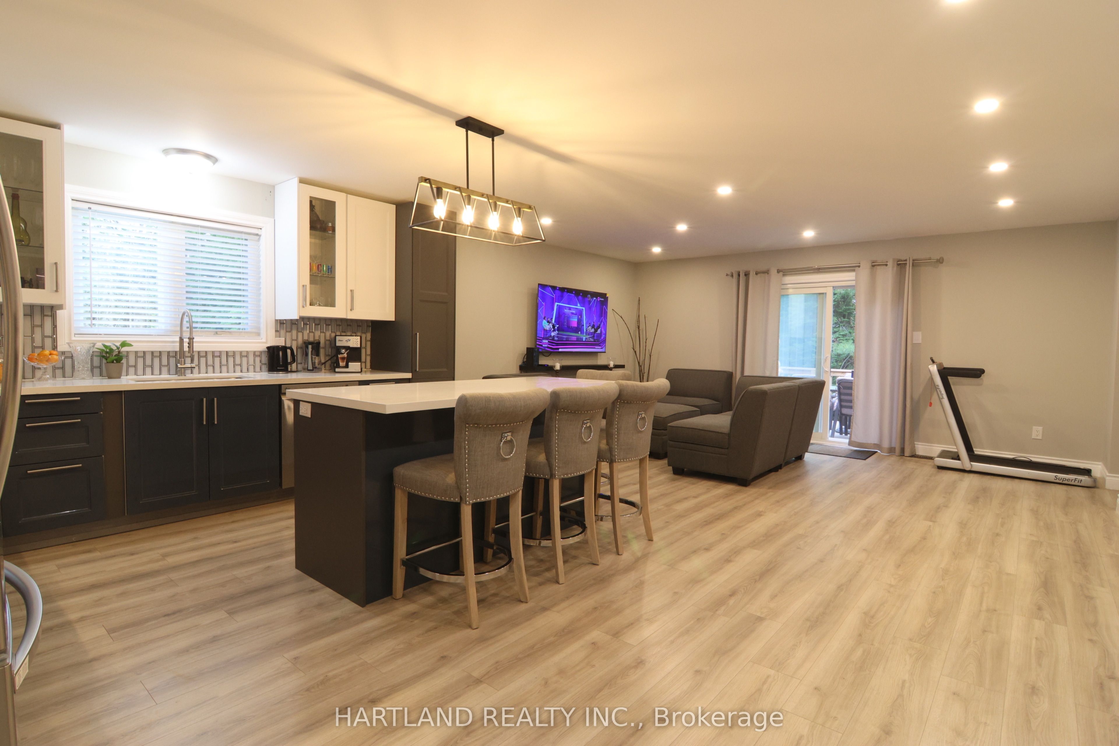 22 Berkely Street Property Photo 6