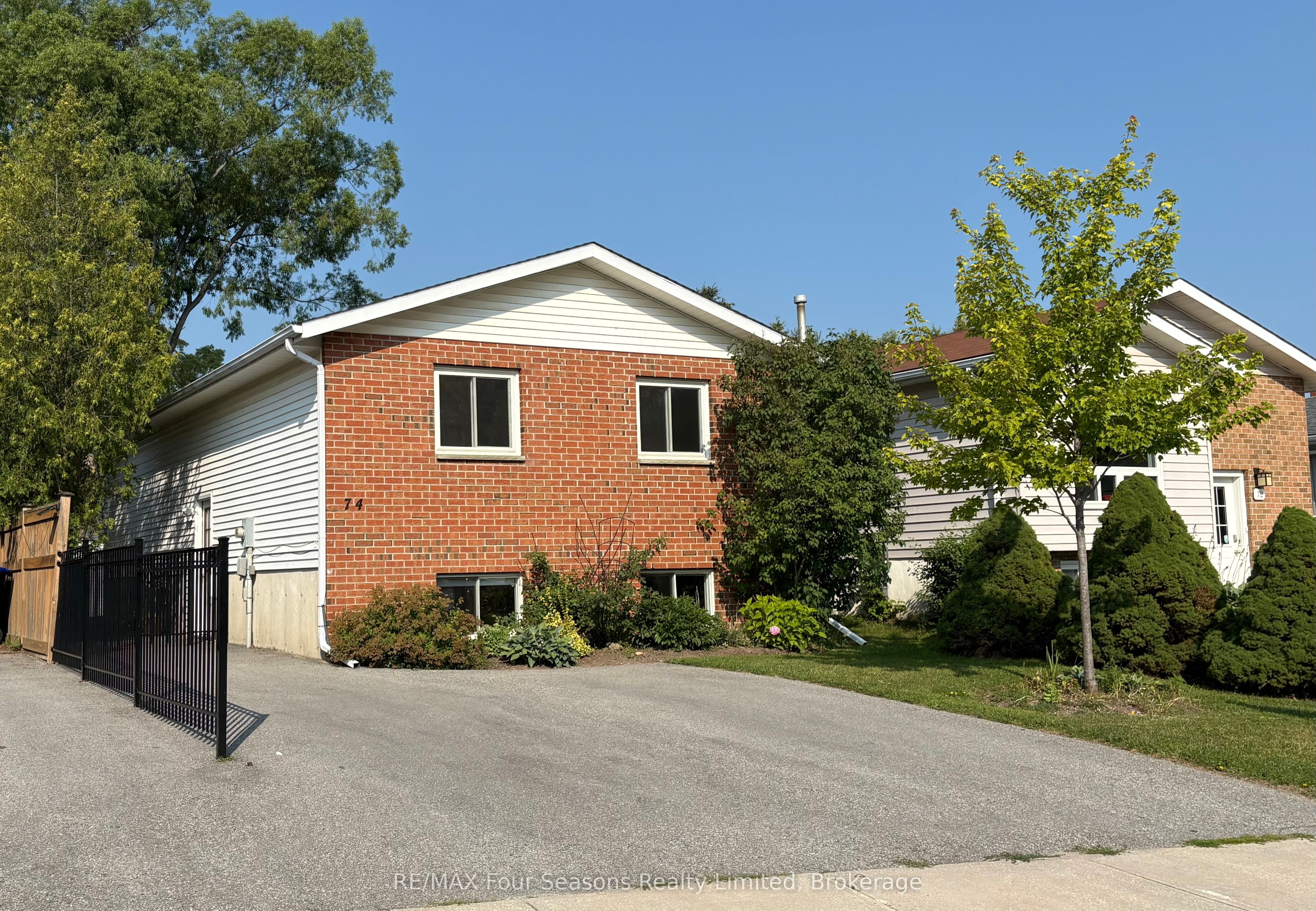 74 Telfer Road Property Photo 1