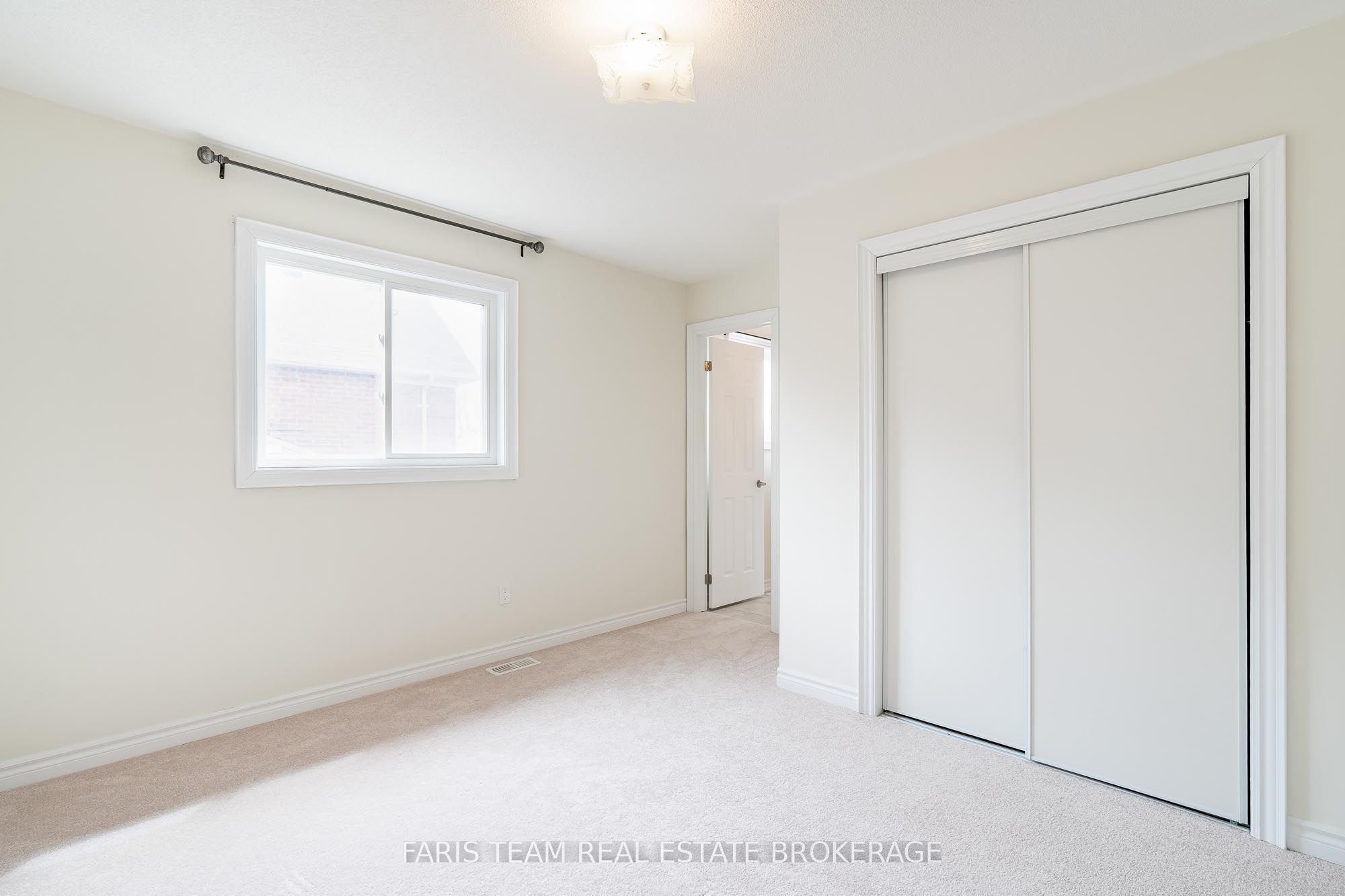 33 Pearl Street Property Photo 31