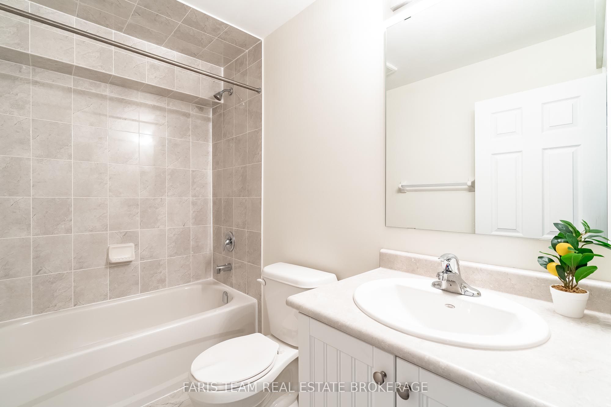 33 Pearl Street Property Photo 42