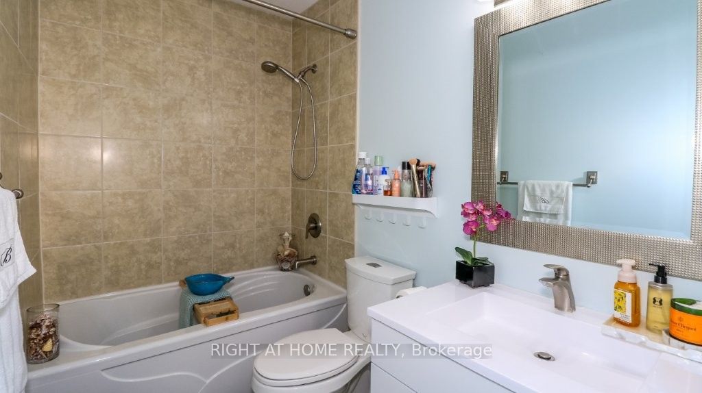 43 Olive Crescent 201 Property Photo 27