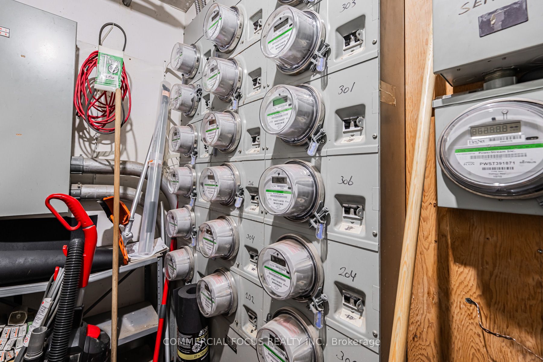 56 Donald Street Property Photo 13