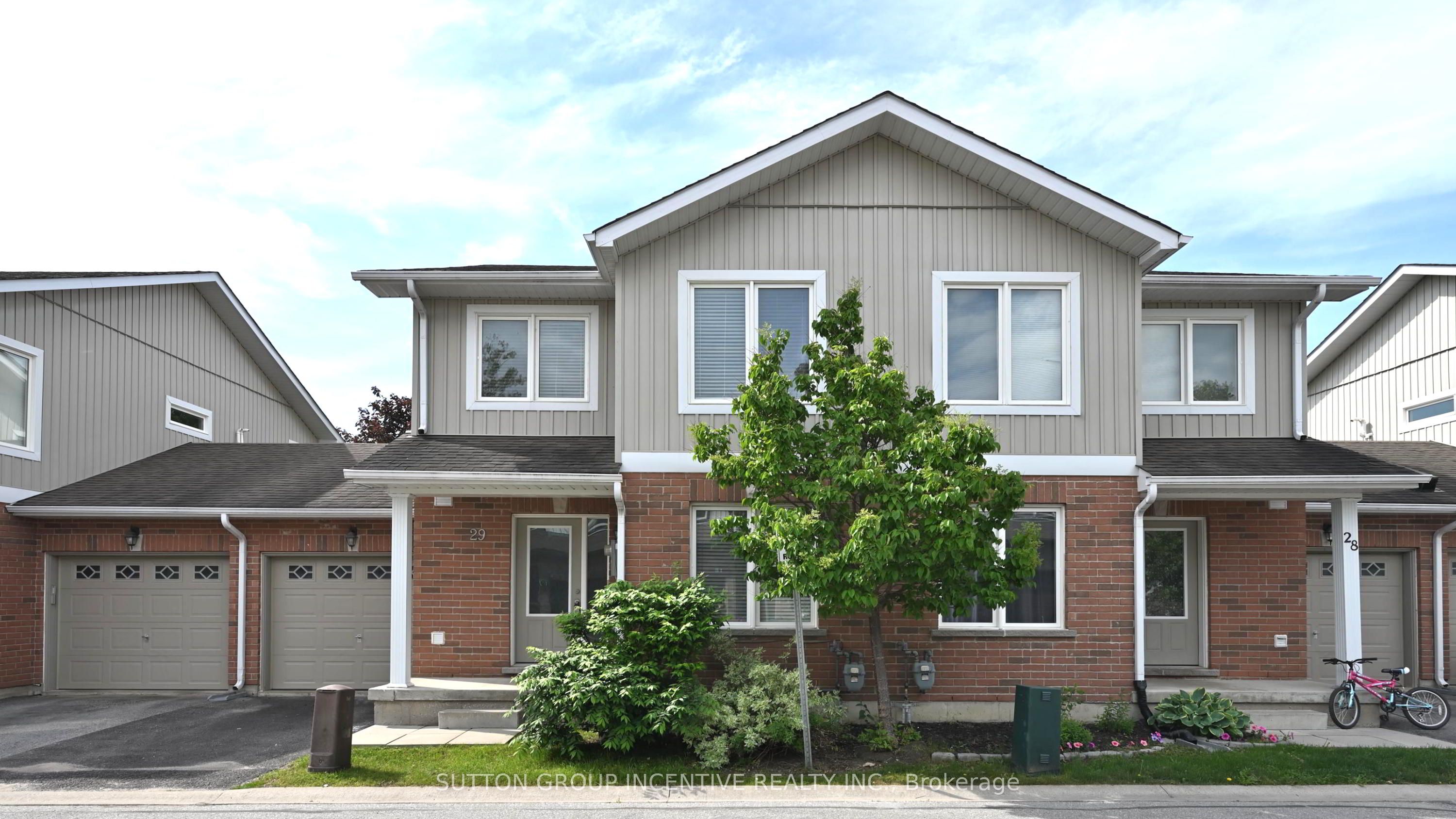 90 SOVEREIGN'S Gate 29 Property Photo 1