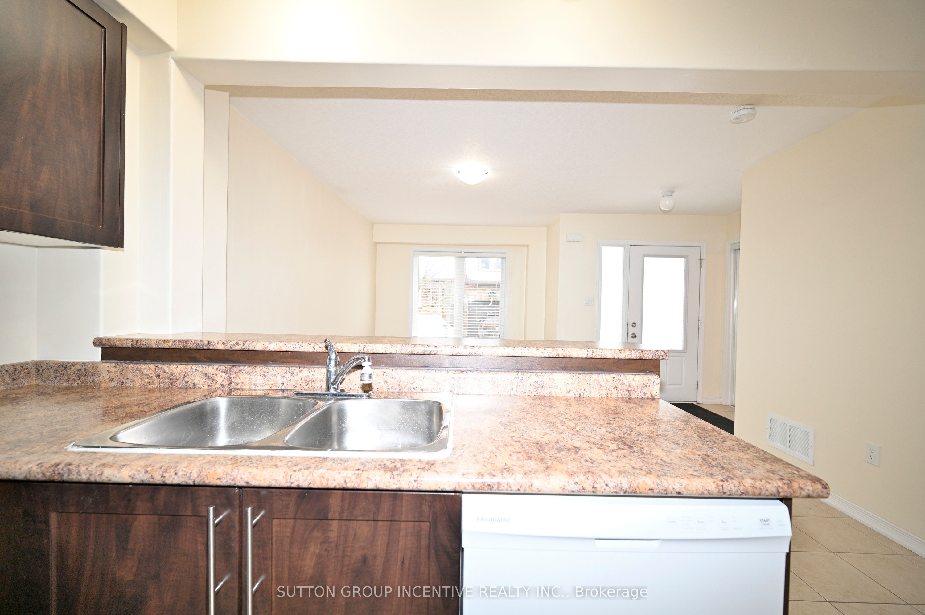 90 Sovereign's Gate 29 Property Photo 7