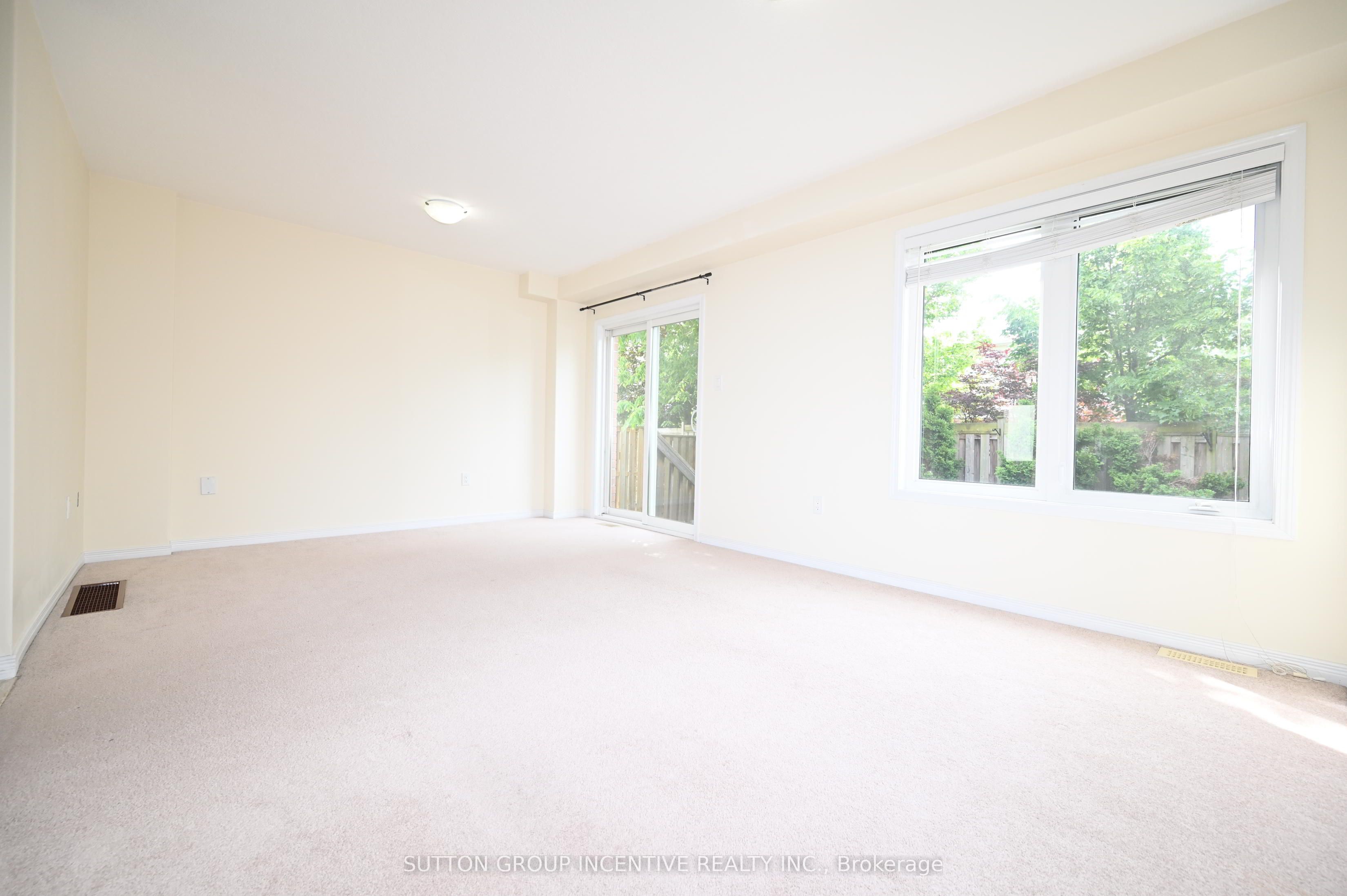 90 Sovereign's Gate 29 Property Photo 18