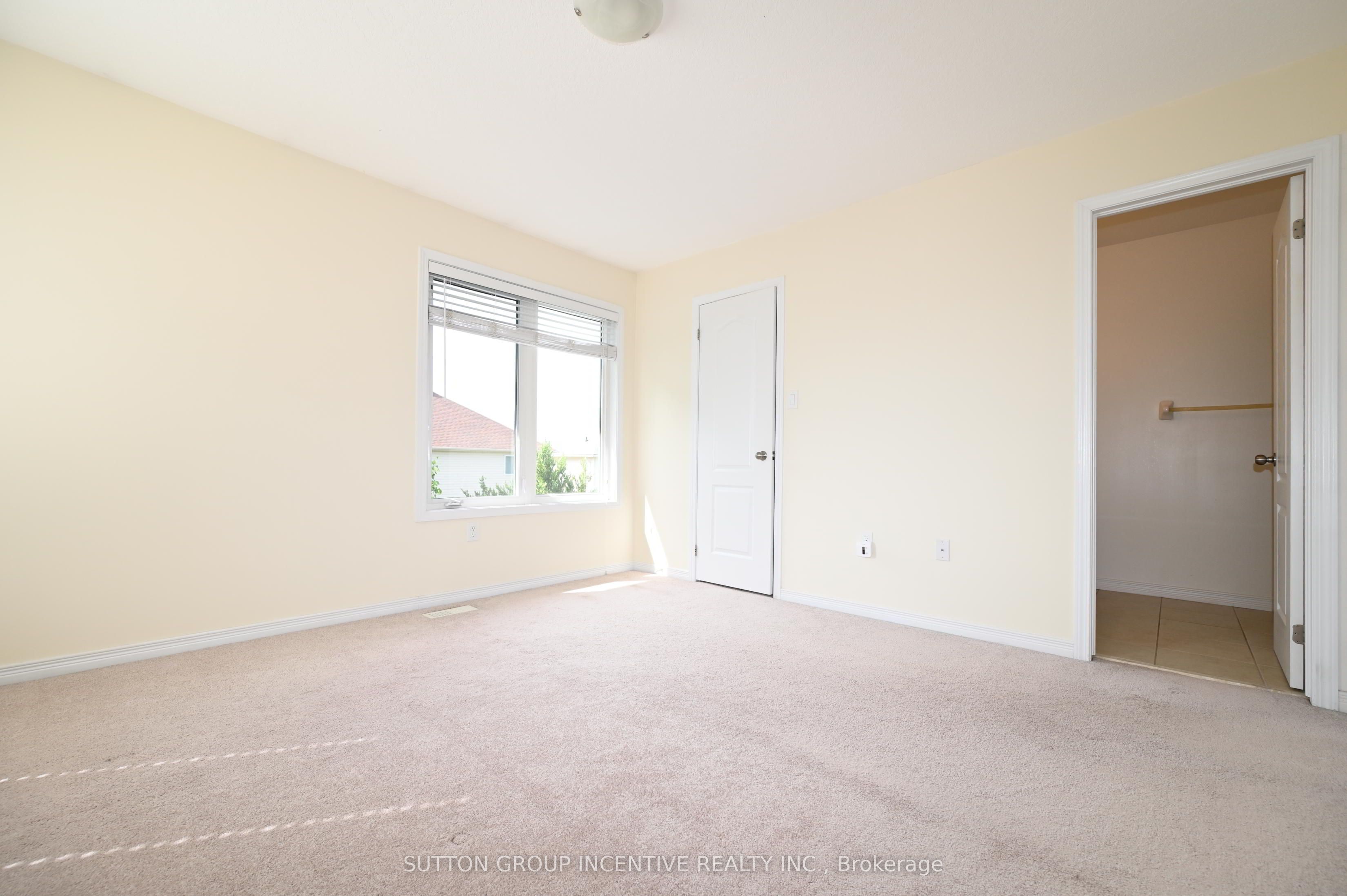 90 Sovereign's Gate 29 Property Photo 23
