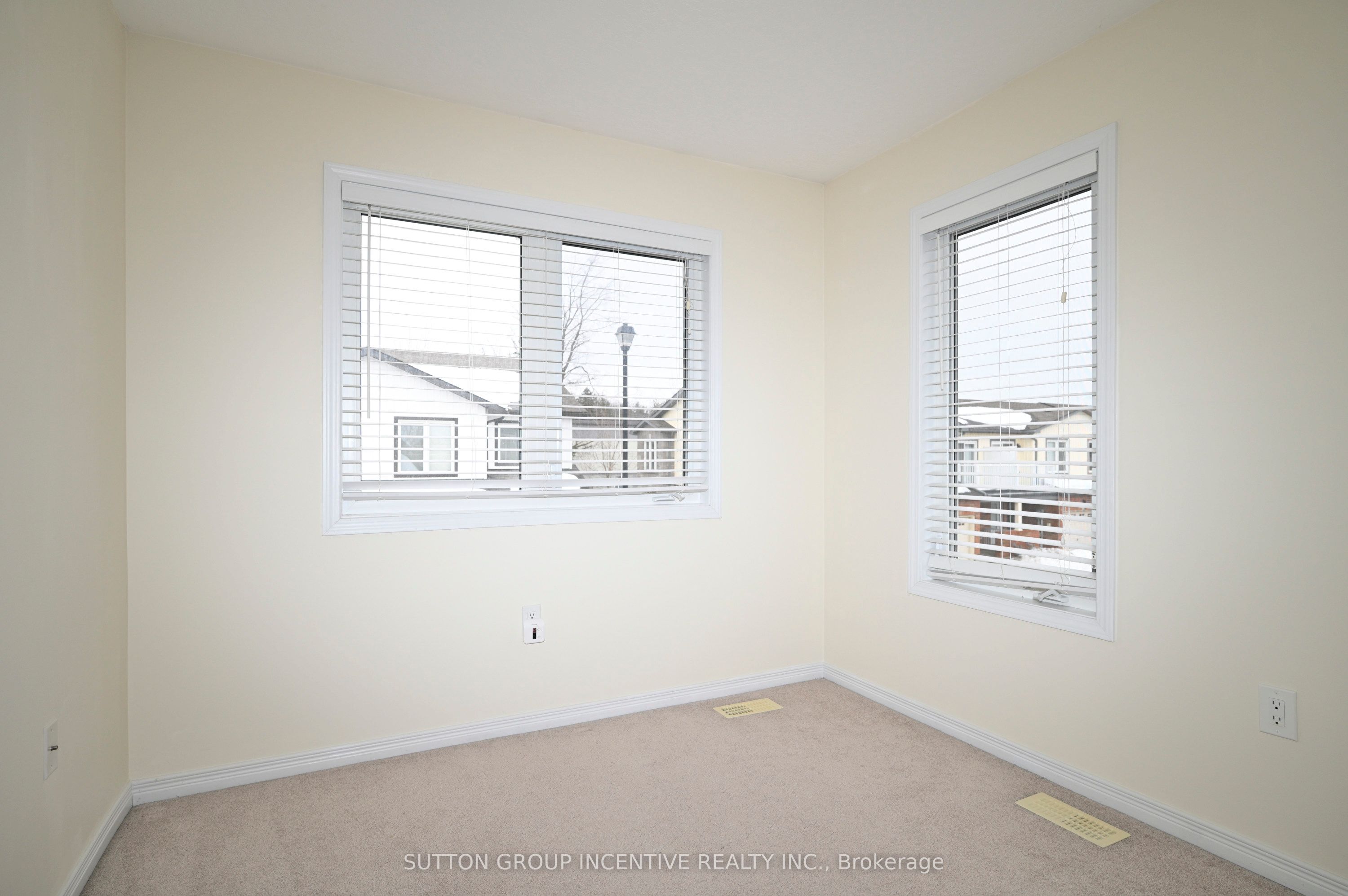 90 Sovereign's Gate 29 Property Photo 27