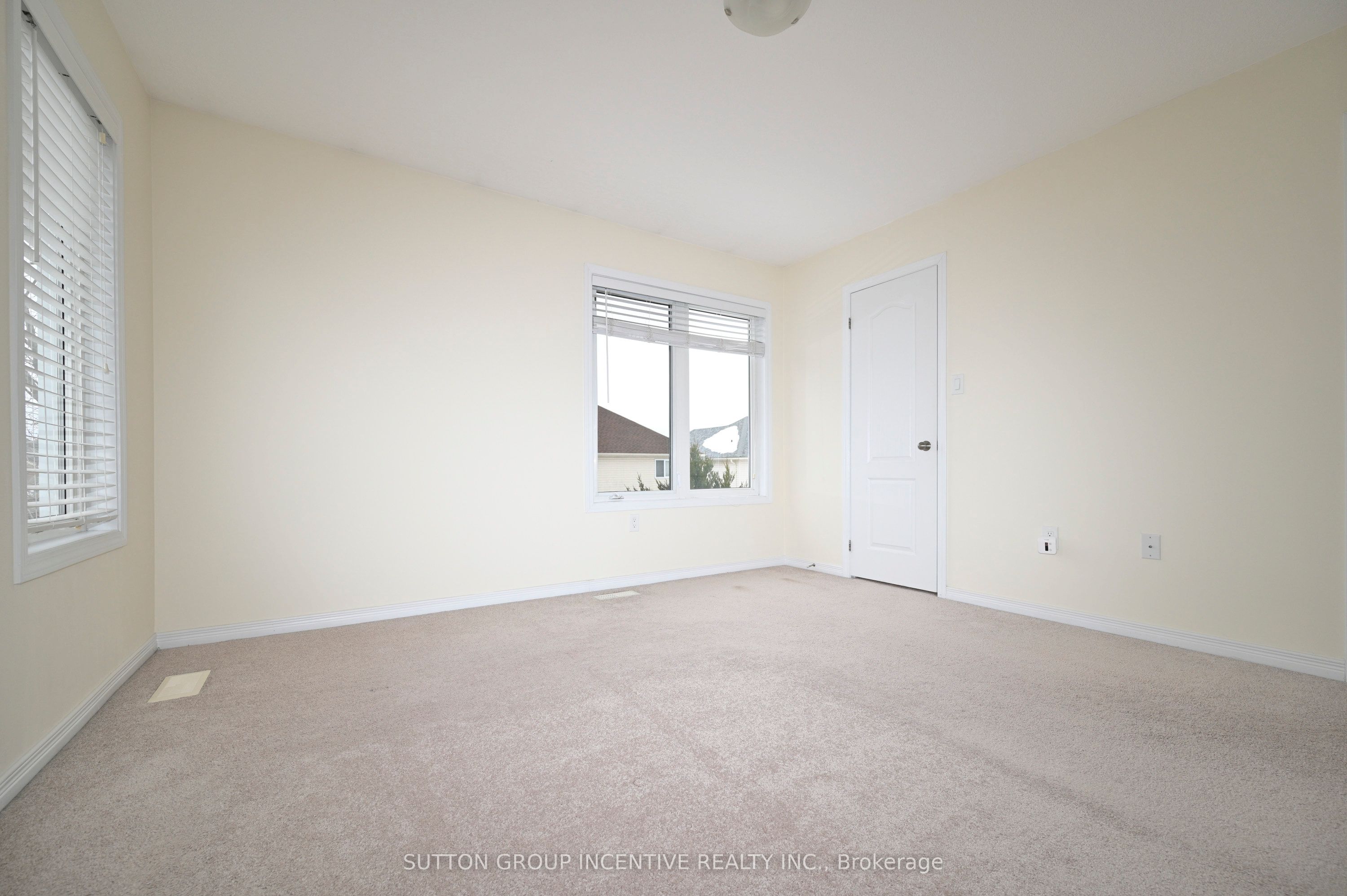 90 Sovereign's Gate 29 Property Photo 28
